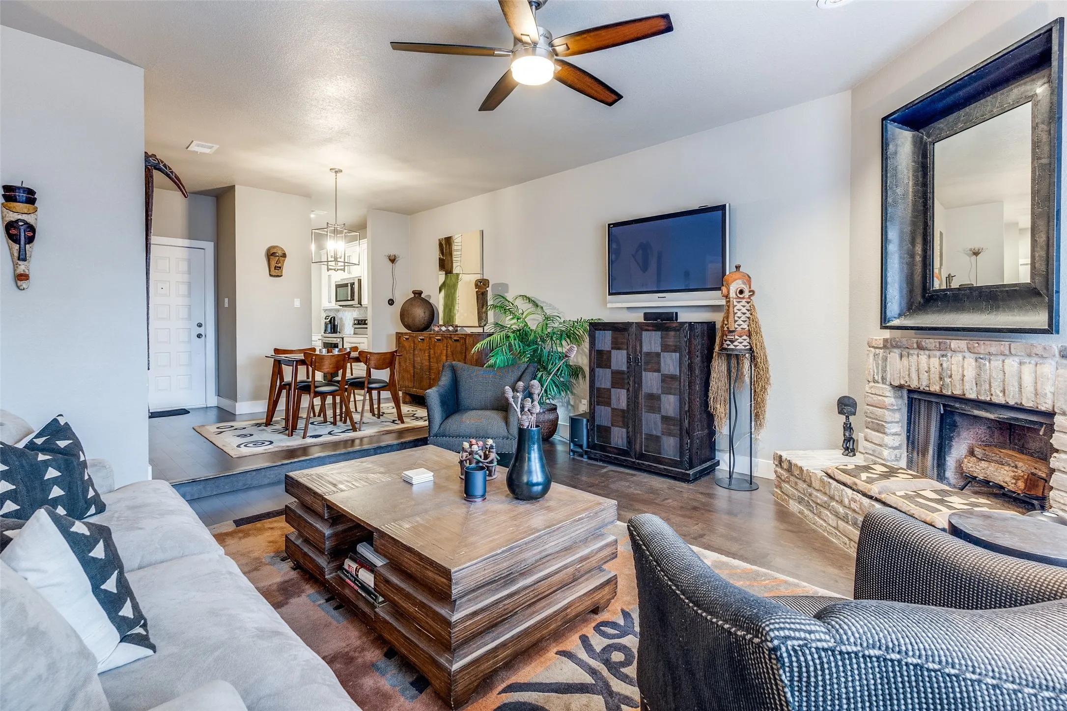 Condominium For Sale in Dallas County , 5616 Preston Oaks Road 1507, Dallas, Texas 75254, 2 Bedroom, 1 Bathroom, 1 Garage spaces, 891 Sqft, built in 1982, mls#21379066, Real Estate Agent in Dallas, Homes For Sale in Dallas county, Homes For Sale in Dallas, Realtor in Dallas Texas, Real Estate Brokerage Independent Realty Texas, Luminita Cordes Realtor