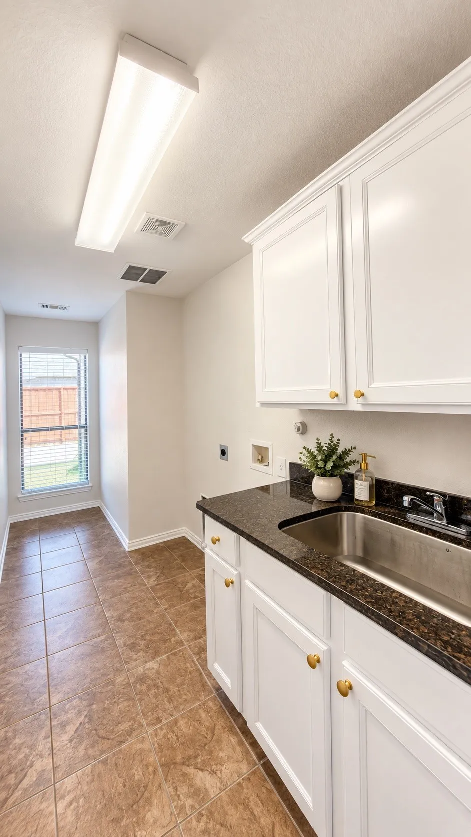Single Family Residence For Sale in Collin County , 730 Rosewood Drive, Murphy, Texas 75094, 5 Bedroom, 4 Bathroom, 2 Garage spaces, 4,031 Sqft, built in 2007, mls#21378188, Real Estate Agent in Murphy, Homes For Sale in Collin county, Homes For Sale in Murphy, Realtor in Murphy Texas, Real Estate Brokerage Independent Realty Texas, Luminita Cordes Realtor
