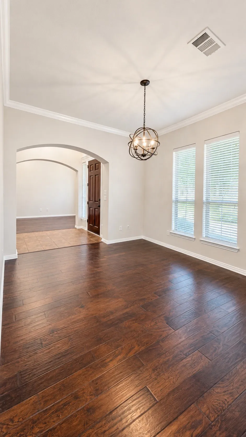 Single Family Residence For Sale in Collin County , 730 Rosewood Drive, Murphy, Texas 75094, 5 Bedroom, 4 Bathroom, 2 Garage spaces, 4,031 Sqft, built in 2007, mls#21378188, Real Estate Agent in Murphy, Homes For Sale in Collin county, Homes For Sale in Murphy, Realtor in Murphy Texas, Real Estate Brokerage Independent Realty Texas, Luminita Cordes Realtor