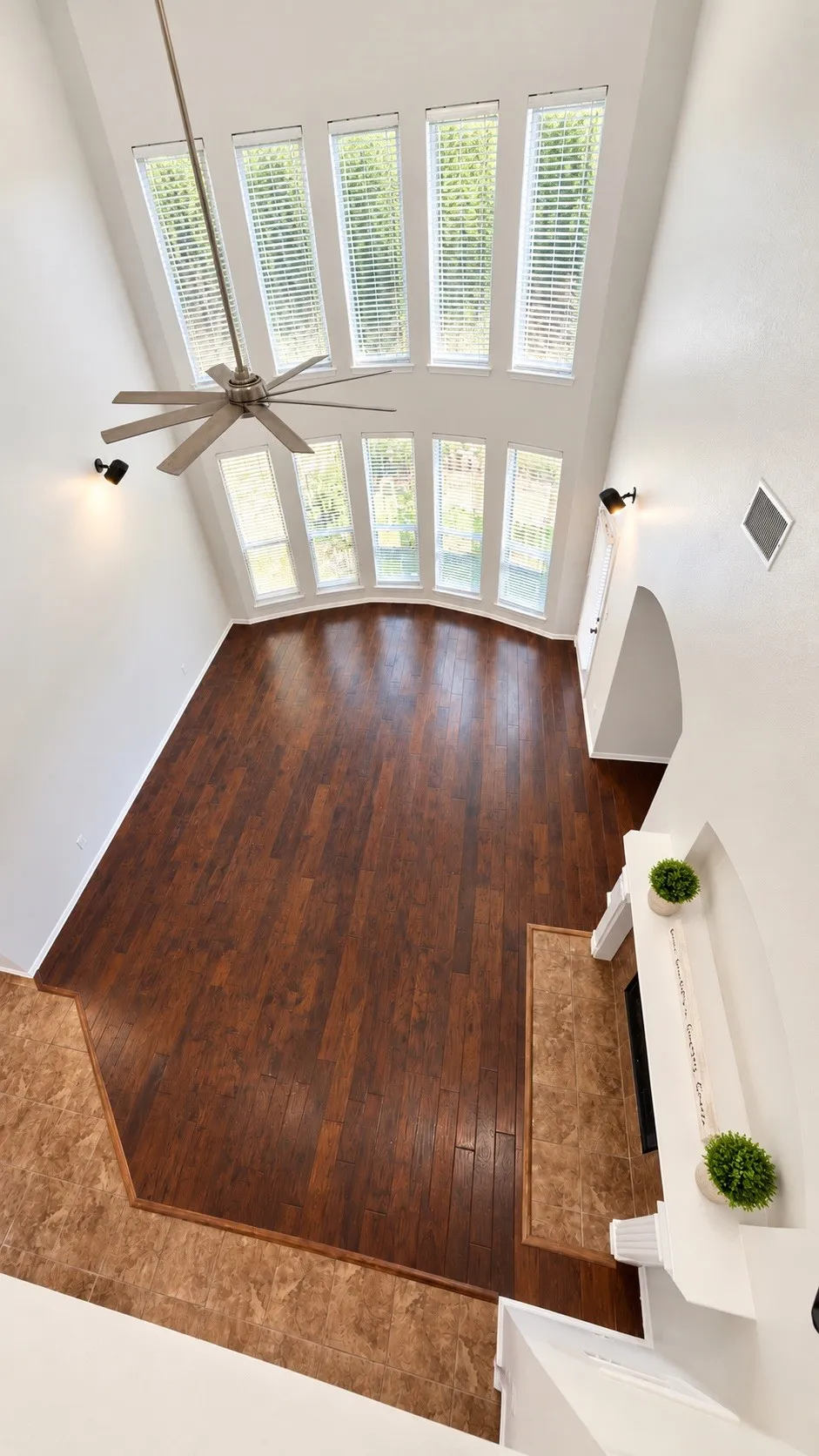 Single Family Residence For Sale in Collin County , 730 Rosewood Drive, Murphy, Texas 75094, 5 Bedroom, 4 Bathroom, 2 Garage spaces, 4,031 Sqft, built in 2007, mls#21378188, Real Estate Agent in Murphy, Homes For Sale in Collin county, Homes For Sale in Murphy, Realtor in Murphy Texas, Real Estate Brokerage Independent Realty Texas, Luminita Cordes Realtor