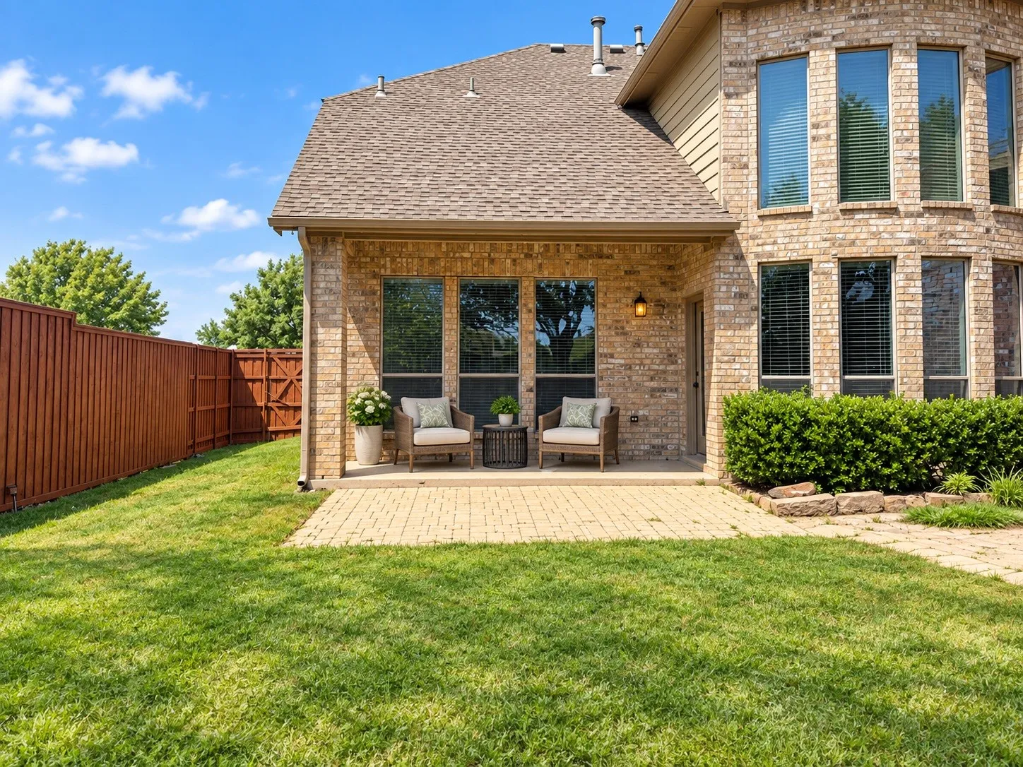 Single Family Residence For Sale in Collin County , 730 Rosewood Drive, Murphy, Texas 75094, 5 Bedroom, 4 Bathroom, 2 Garage spaces, 4,031 Sqft, built in 2007, mls#21378188, Real Estate Agent in Murphy, Homes For Sale in Collin county, Homes For Sale in Murphy, Realtor in Murphy Texas, Real Estate Brokerage Independent Realty Texas, Luminita Cordes Realtor
