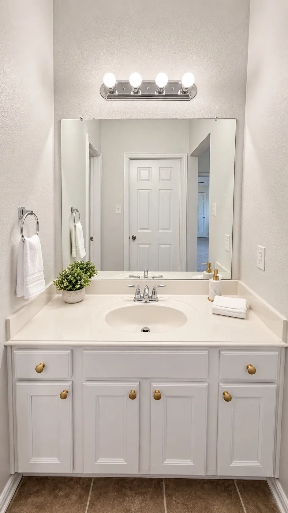 Single Family Residence For Sale in Collin County , 730 Rosewood Drive, Murphy, Texas 75094, 5 Bedroom, 4 Bathroom, 2 Garage spaces, 4,031 Sqft, built in 2007, mls#21378188, Real Estate Agent in Murphy, Homes For Sale in Collin county, Homes For Sale in Murphy, Realtor in Murphy Texas, Real Estate Brokerage Independent Realty Texas, Luminita Cordes Realtor