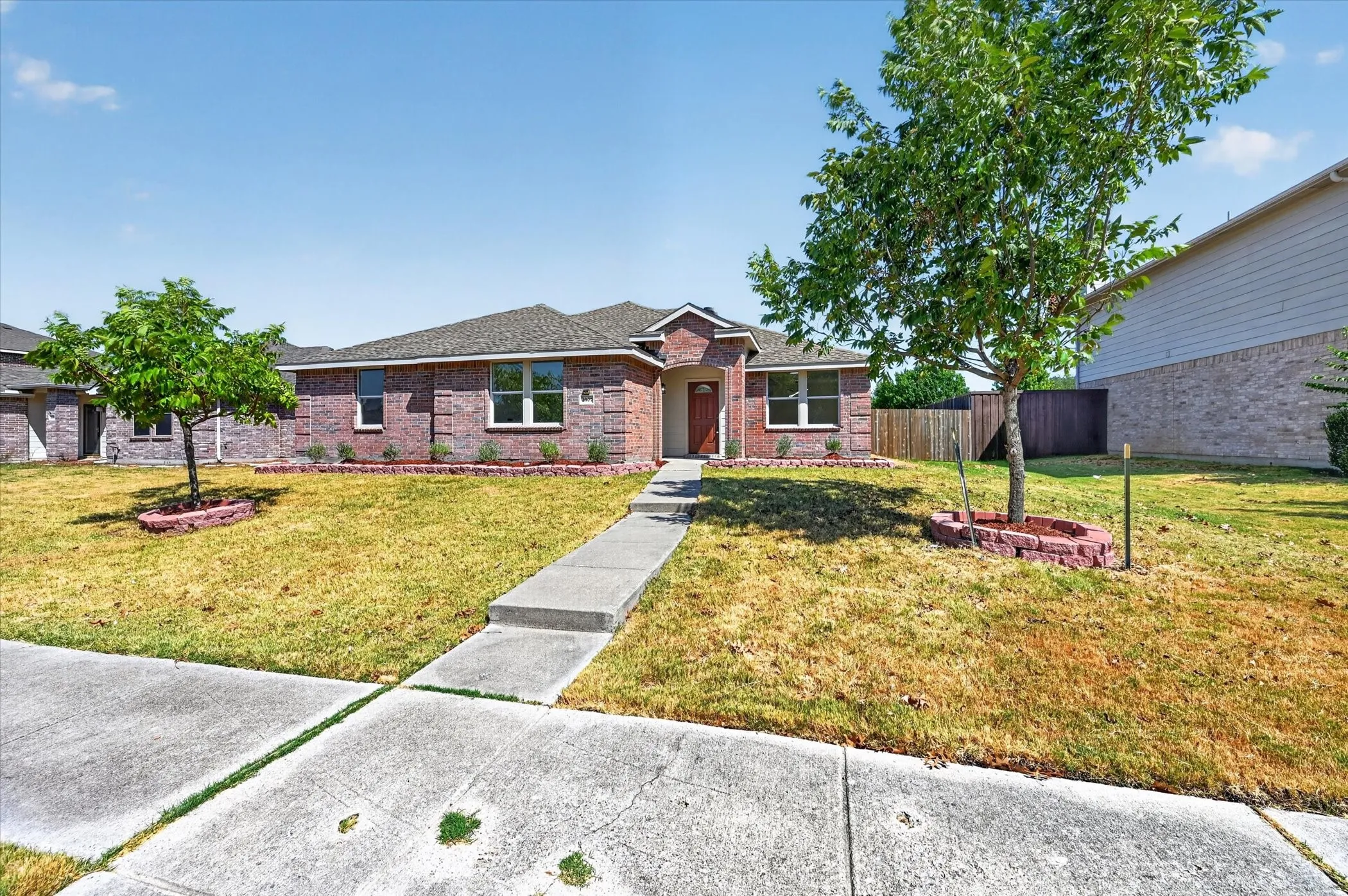 Single Family Residence For Sale in Collin County , 2907 Sheridan Lane, Wylie, Texas 75098, 4 Bedroom, 2 Bathroom, 2 Garage spaces, 2,088 Sqft, built in 2004, mls#21379487, Real Estate Agent in Wylie, Homes For Sale in Collin county, Homes For Sale in Wylie, Realtor in Wylie Texas, Real Estate Brokerage Independent Realty Texas, Luminita Cordes Realtor
