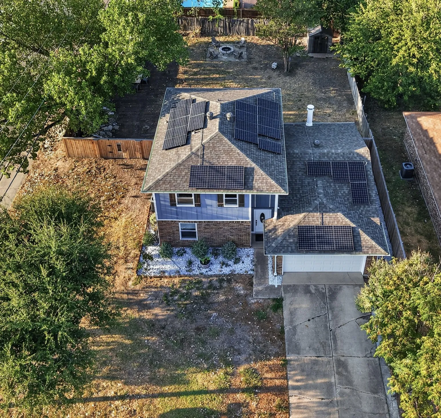 Single Family Residence For Sale in Dallas County , 850 Frances Drive, Grand Prairie, Texas 75052, 3 Bedroom, 3 Bathroom, 2 Garage spaces, 1,924 Sqft, built in 1980, mls#21358146, Real Estate Agent in Grand Prairie, Homes For Sale in Dallas county, Homes For Sale in Grand Prairie, Realtor in Grand Prairie Texas, Real Estate Brokerage Independent Realty Texas, Luminita Cordes Realtor