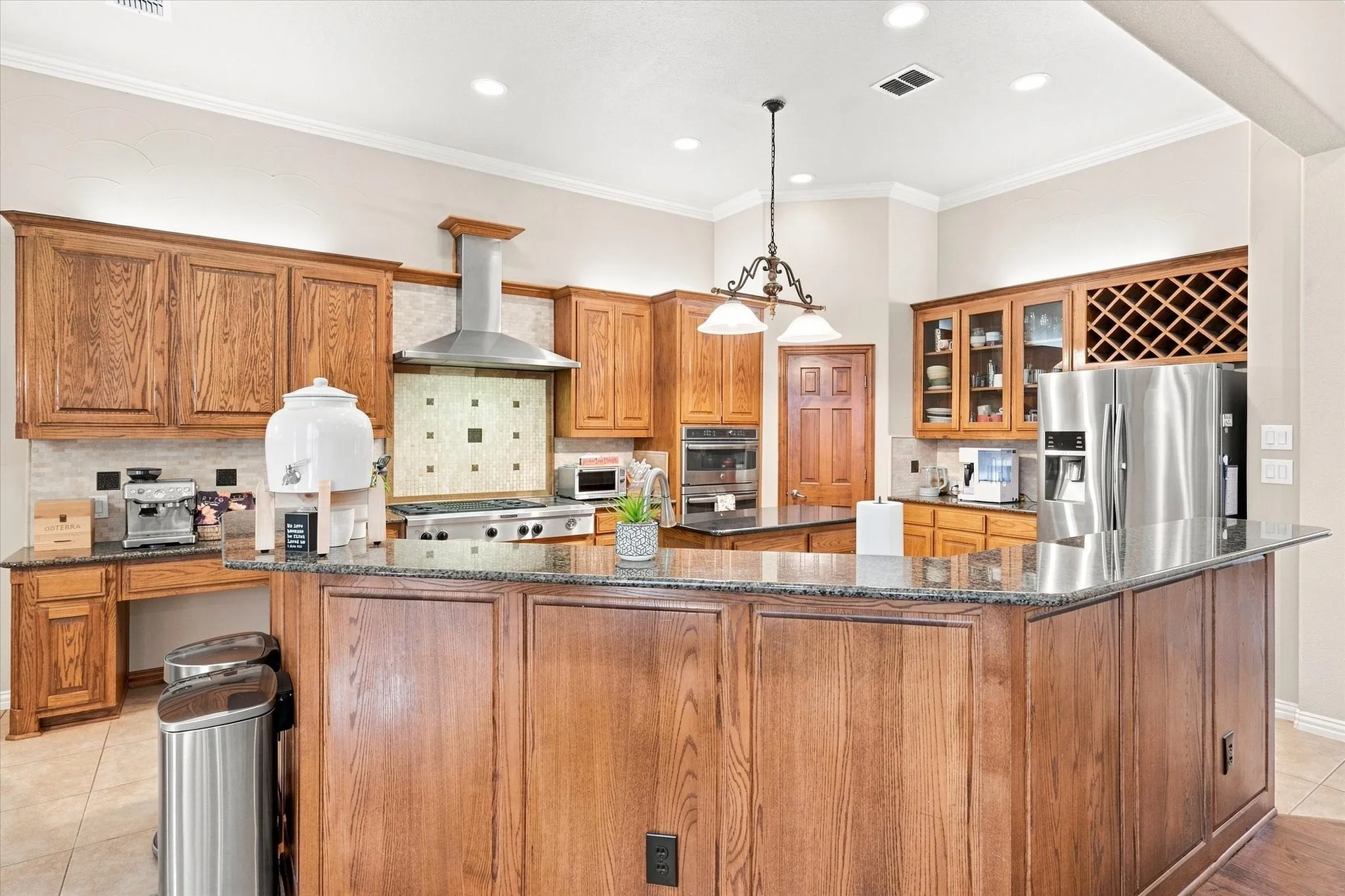 Single Family Residence For Sale in Tarrant County , 6769 Canal Court, Grand Prairie, Texas 75054, 4 Bedroom, 4 Bathroom, 3 Garage spaces, 4,856 Sqft, built in 2004, mls#21377524, Real Estate Agent in Grand Prairie, Homes For Sale in Tarrant county, Homes For Sale in Grand Prairie, Realtor in Grand Prairie Texas, Real Estate Brokerage Independent Realty Texas, Luminita Cordes Realtor