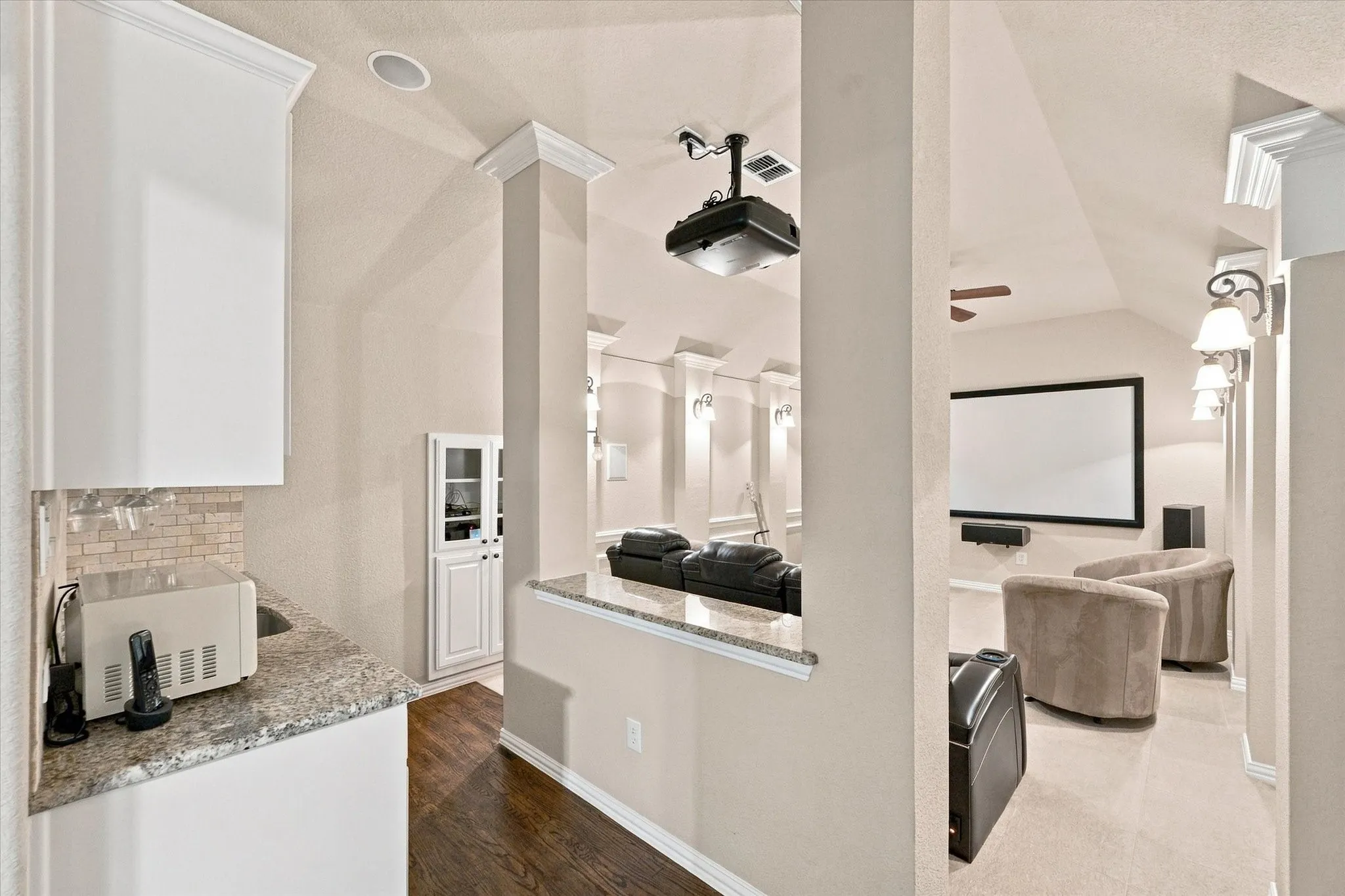 Single Family Residence For Sale in Tarrant County , 6769 Canal Court, Grand Prairie, Texas 75054, 4 Bedroom, 4 Bathroom, 3 Garage spaces, 4,856 Sqft, built in 2004, mls#21377524, Real Estate Agent in Grand Prairie, Homes For Sale in Tarrant county, Homes For Sale in Grand Prairie, Realtor in Grand Prairie Texas, Real Estate Brokerage Independent Realty Texas, Luminita Cordes Realtor