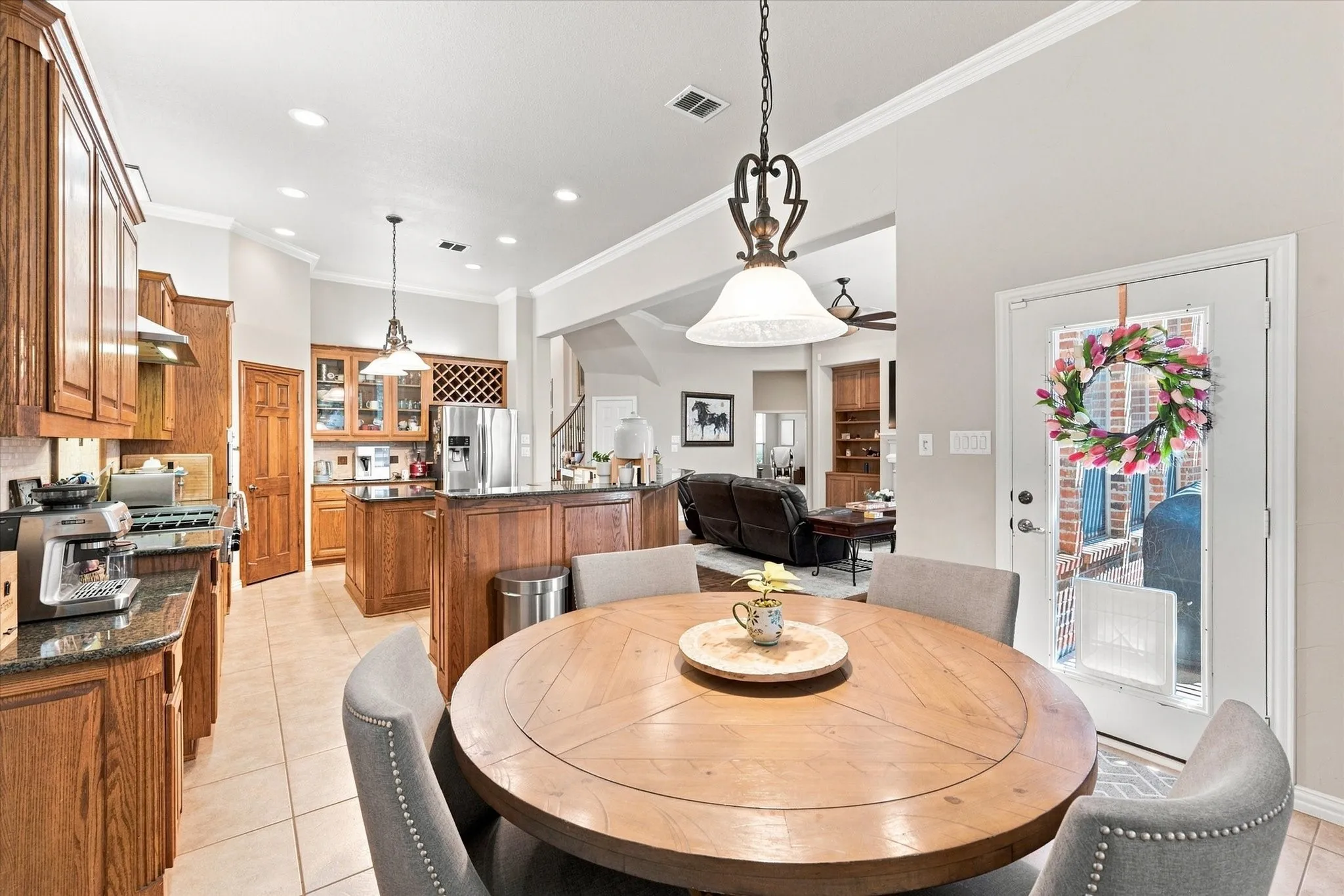 Single Family Residence For Sale in Tarrant County , 6769 Canal Court, Grand Prairie, Texas 75054, 4 Bedroom, 4 Bathroom, 3 Garage spaces, 4,856 Sqft, built in 2004, mls#21377524, Real Estate Agent in Grand Prairie, Homes For Sale in Tarrant county, Homes For Sale in Grand Prairie, Realtor in Grand Prairie Texas, Real Estate Brokerage Independent Realty Texas, Luminita Cordes Realtor
