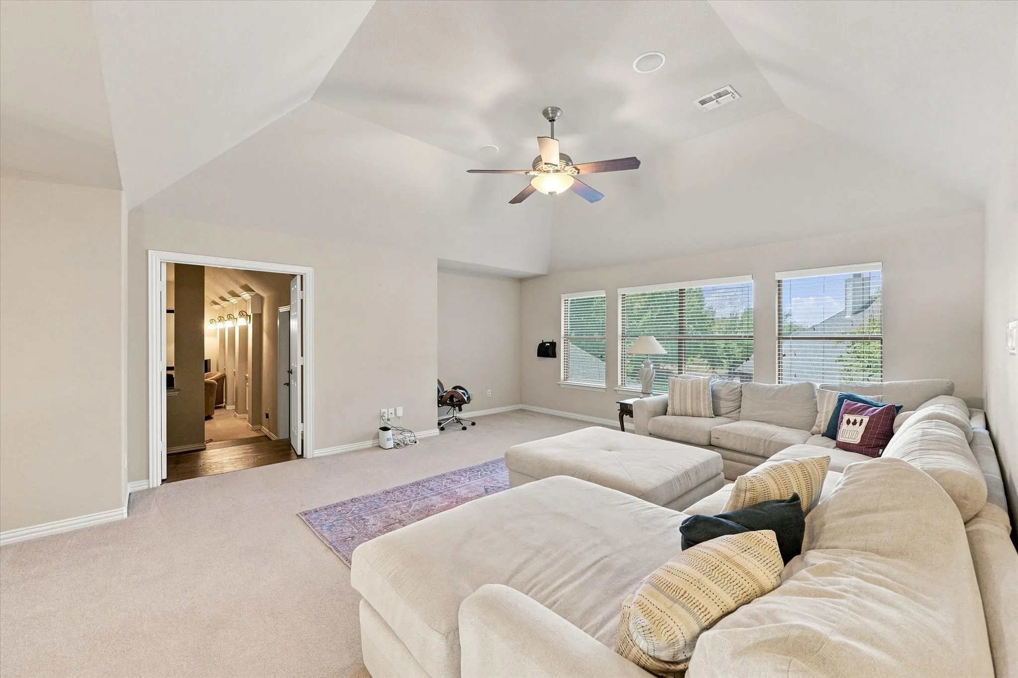 Single Family Residence For Sale in Tarrant County , 6769 Canal Court, Grand Prairie, Texas 75054, 4 Bedroom, 4 Bathroom, 3 Garage spaces, 4,856 Sqft, built in 2004, mls#21377524, Real Estate Agent in Grand Prairie, Homes For Sale in Tarrant county, Homes For Sale in Grand Prairie, Realtor in Grand Prairie Texas, Real Estate Brokerage Independent Realty Texas, Luminita Cordes Realtor