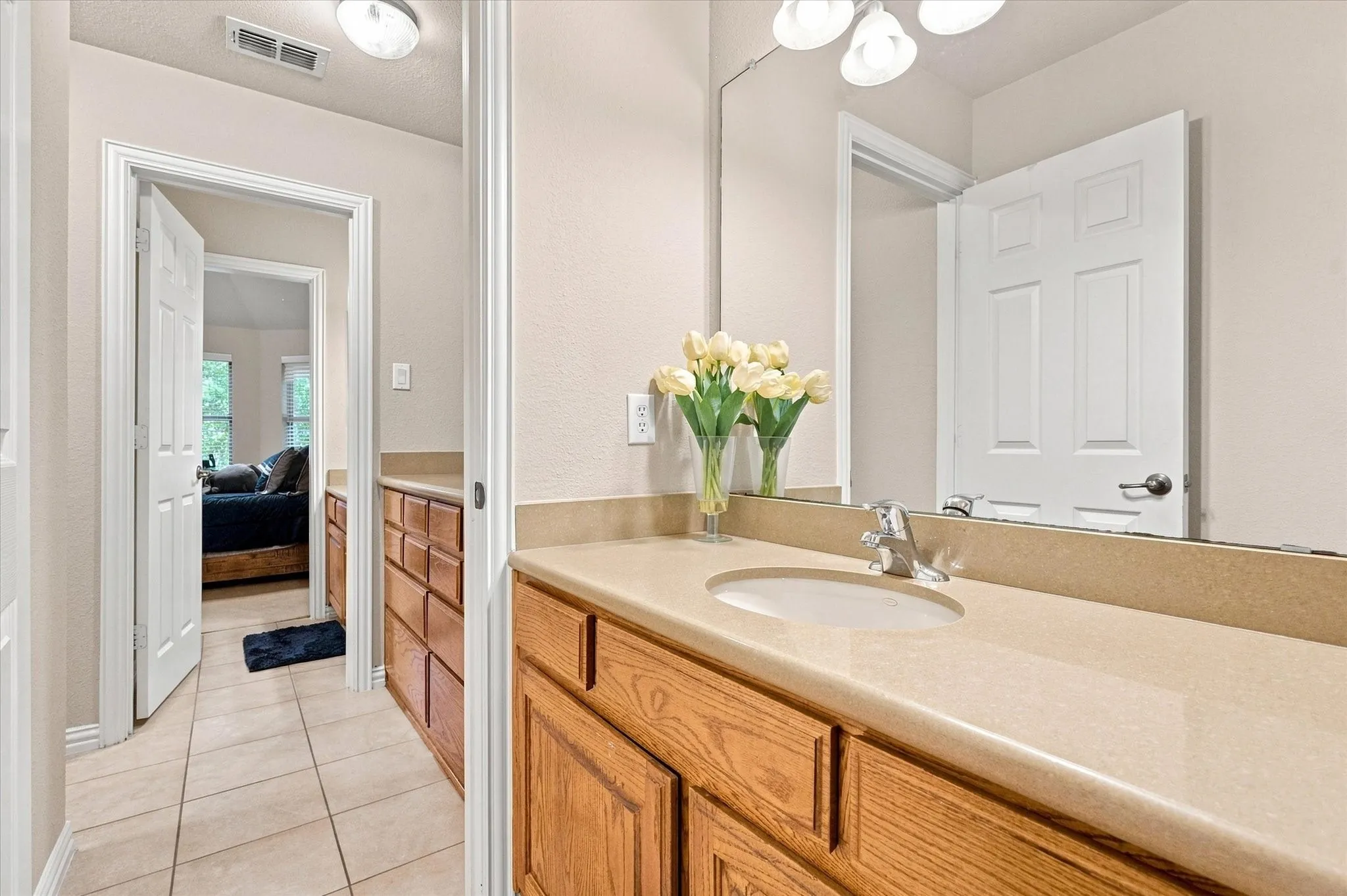 Single Family Residence For Sale in Tarrant County , 6769 Canal Court, Grand Prairie, Texas 75054, 4 Bedroom, 4 Bathroom, 3 Garage spaces, 4,856 Sqft, built in 2004, mls#21377524, Real Estate Agent in Grand Prairie, Homes For Sale in Tarrant county, Homes For Sale in Grand Prairie, Realtor in Grand Prairie Texas, Real Estate Brokerage Independent Realty Texas, Luminita Cordes Realtor