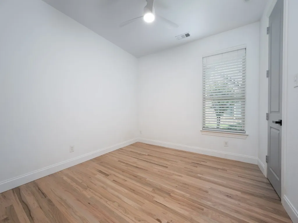 Single Family Residence For Sale in Denton County , 968 Highpoint Way, Roanoke, Texas 76262, 5 Bedroom, 4 Bathroom, 3 Garage spaces, 3,877 Sqft, built in 2014, mls#21379542, Real Estate Agent in Roanoke, Homes For Sale in Denton county, Homes For Sale in Roanoke, Realtor in Roanoke Texas, Real Estate Brokerage Independent Realty Texas, Luminita Cordes Realtor