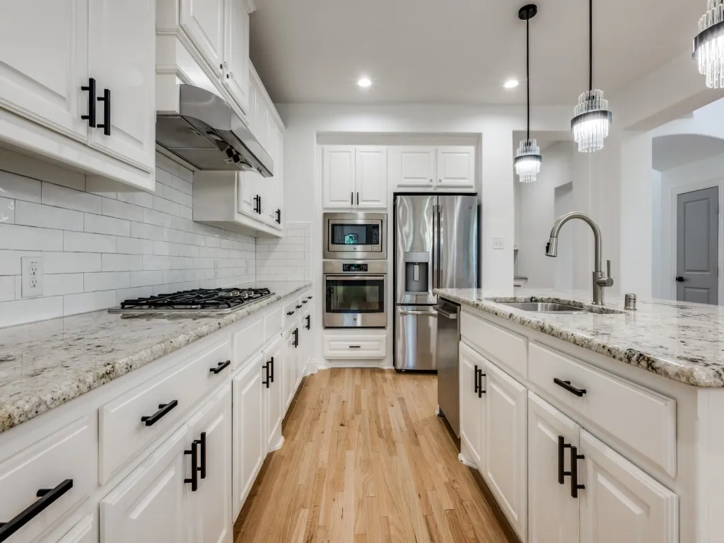 Single Family Residence For Sale in Denton County , 968 Highpoint Way, Roanoke, Texas 76262, 5 Bedroom, 4 Bathroom, 3 Garage spaces, 3,877 Sqft, built in 2014, mls#21379542, Real Estate Agent in Roanoke, Homes For Sale in Denton county, Homes For Sale in Roanoke, Realtor in Roanoke Texas, Real Estate Brokerage Independent Realty Texas, Luminita Cordes Realtor