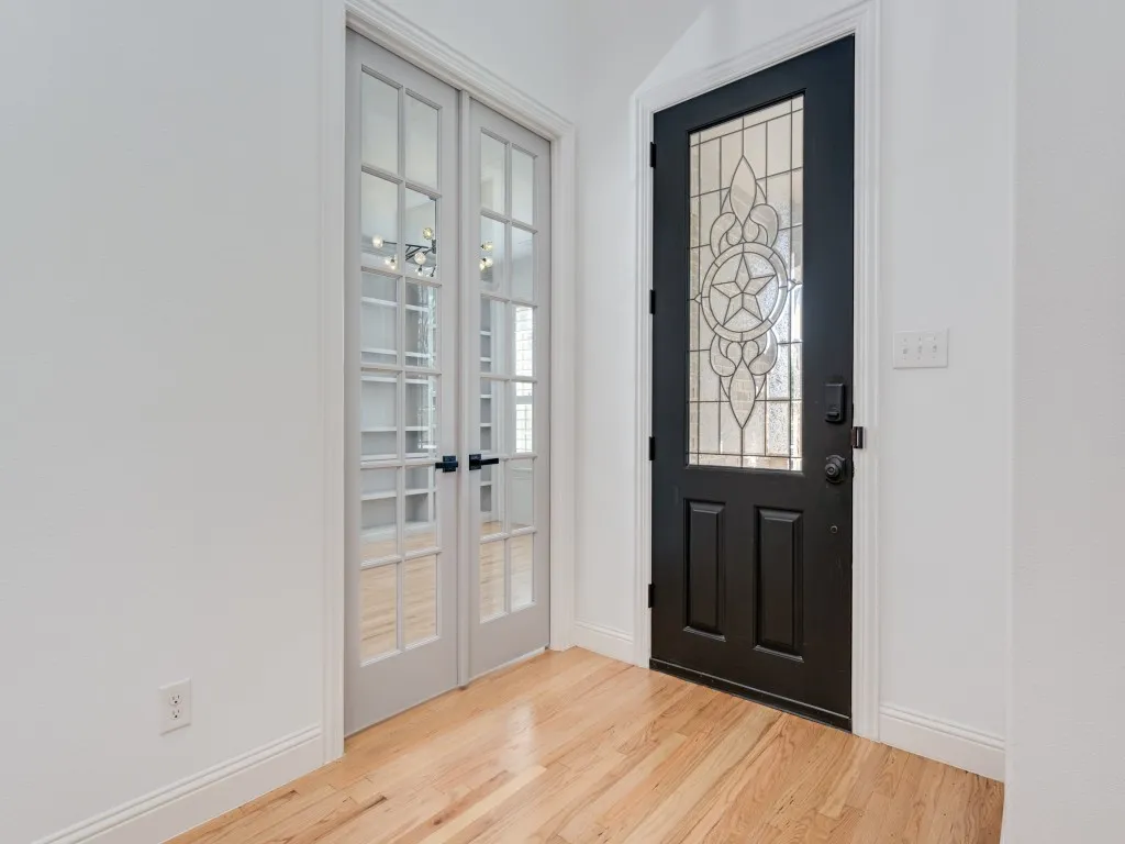 Single Family Residence For Sale in Denton County , 968 Highpoint Way, Roanoke, Texas 76262, 5 Bedroom, 4 Bathroom, 3 Garage spaces, 3,877 Sqft, built in 2014, mls#21379542, Real Estate Agent in Roanoke, Homes For Sale in Denton county, Homes For Sale in Roanoke, Realtor in Roanoke Texas, Real Estate Brokerage Independent Realty Texas, Luminita Cordes Realtor