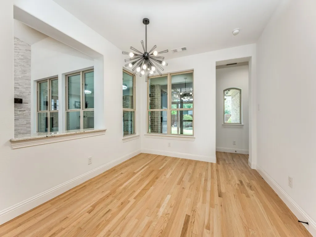 Single Family Residence For Sale in Denton County , 968 Highpoint Way, Roanoke, Texas 76262, 5 Bedroom, 4 Bathroom, 3 Garage spaces, 3,877 Sqft, built in 2014, mls#21379542, Real Estate Agent in Roanoke, Homes For Sale in Denton county, Homes For Sale in Roanoke, Realtor in Roanoke Texas, Real Estate Brokerage Independent Realty Texas, Luminita Cordes Realtor