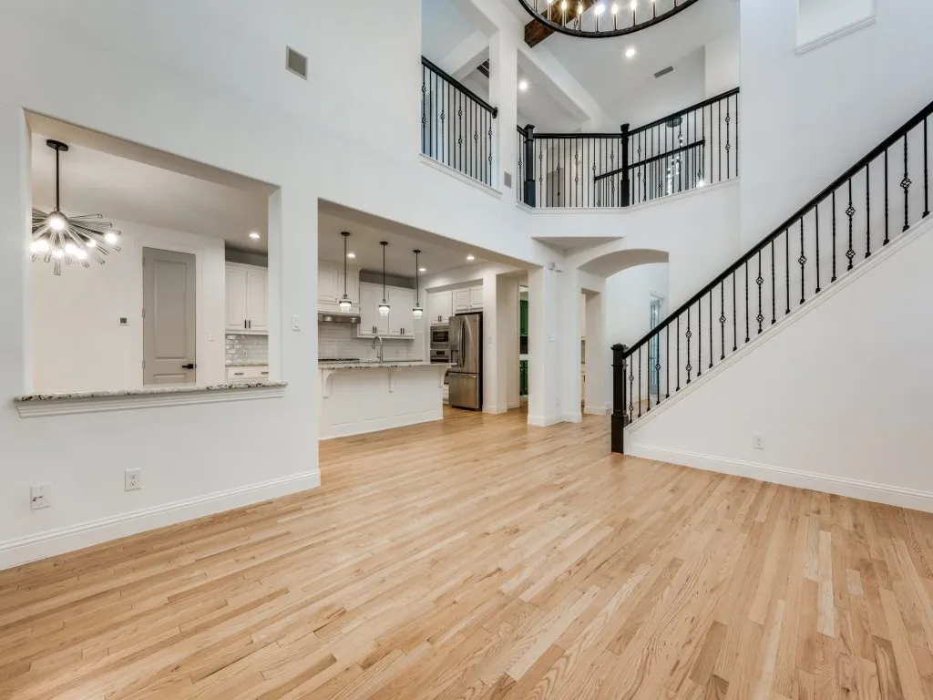 Single Family Residence For Sale in Denton County , 968 Highpoint Way, Roanoke, Texas 76262, 5 Bedroom, 4 Bathroom, 3 Garage spaces, 3,877 Sqft, built in 2014, mls#21379542, Real Estate Agent in Roanoke, Homes For Sale in Denton county, Homes For Sale in Roanoke, Realtor in Roanoke Texas, Real Estate Brokerage Independent Realty Texas, Luminita Cordes Realtor