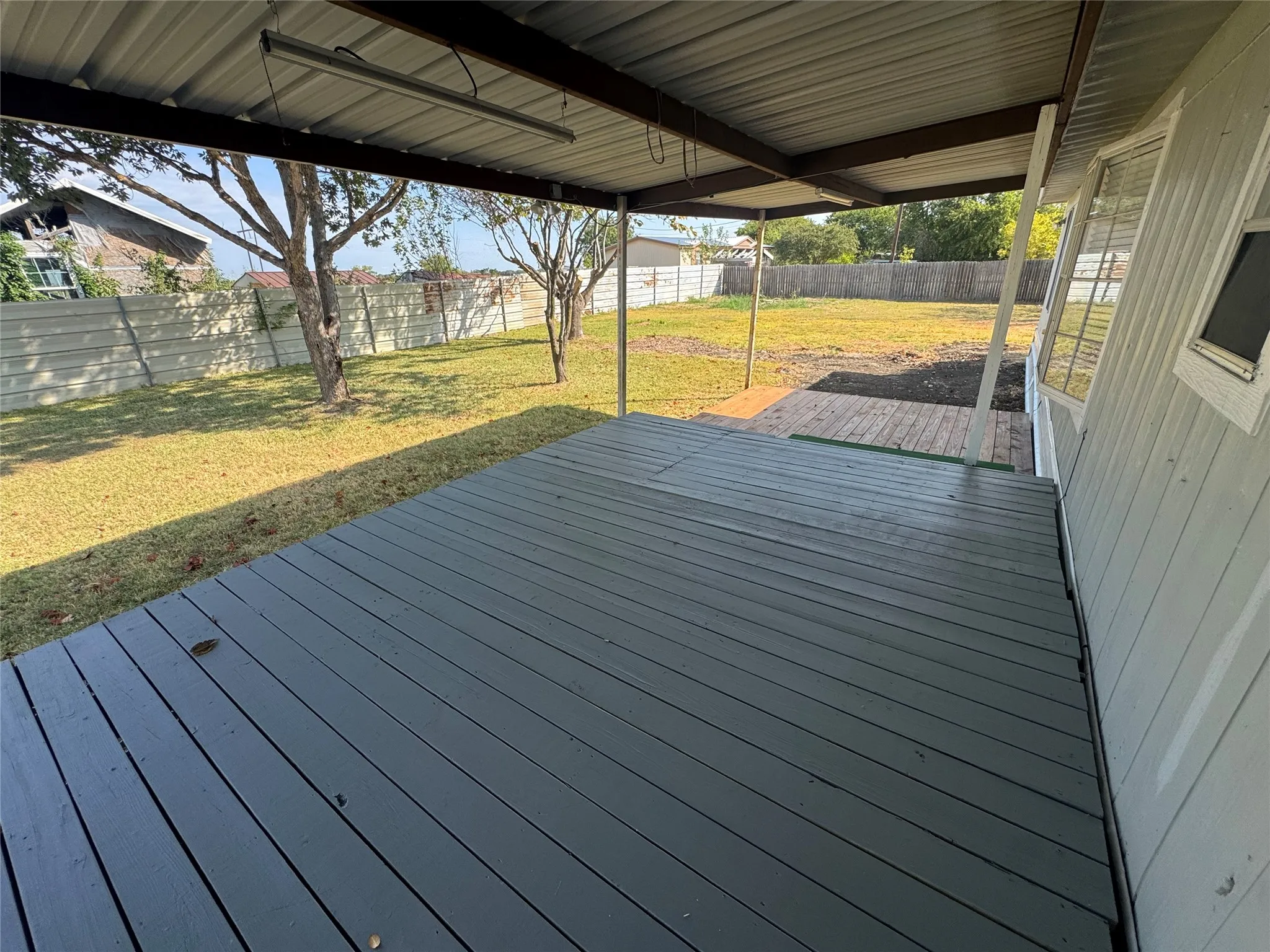 Mobile Home For Sale in Johnson County , 7201 Pica Drive, Alvarado, Texas 76009, 3 Bedroom, 2 Bathroom, Garage spaces, 1,680 Sqft, built in 1982, mls#21379557, Real Estate Agent in Alvarado, Homes For Sale in Johnson county, Homes For Sale in Alvarado, Realtor in Alvarado Texas, Real Estate Brokerage Independent Realty Texas, Luminita Cordes Realtor