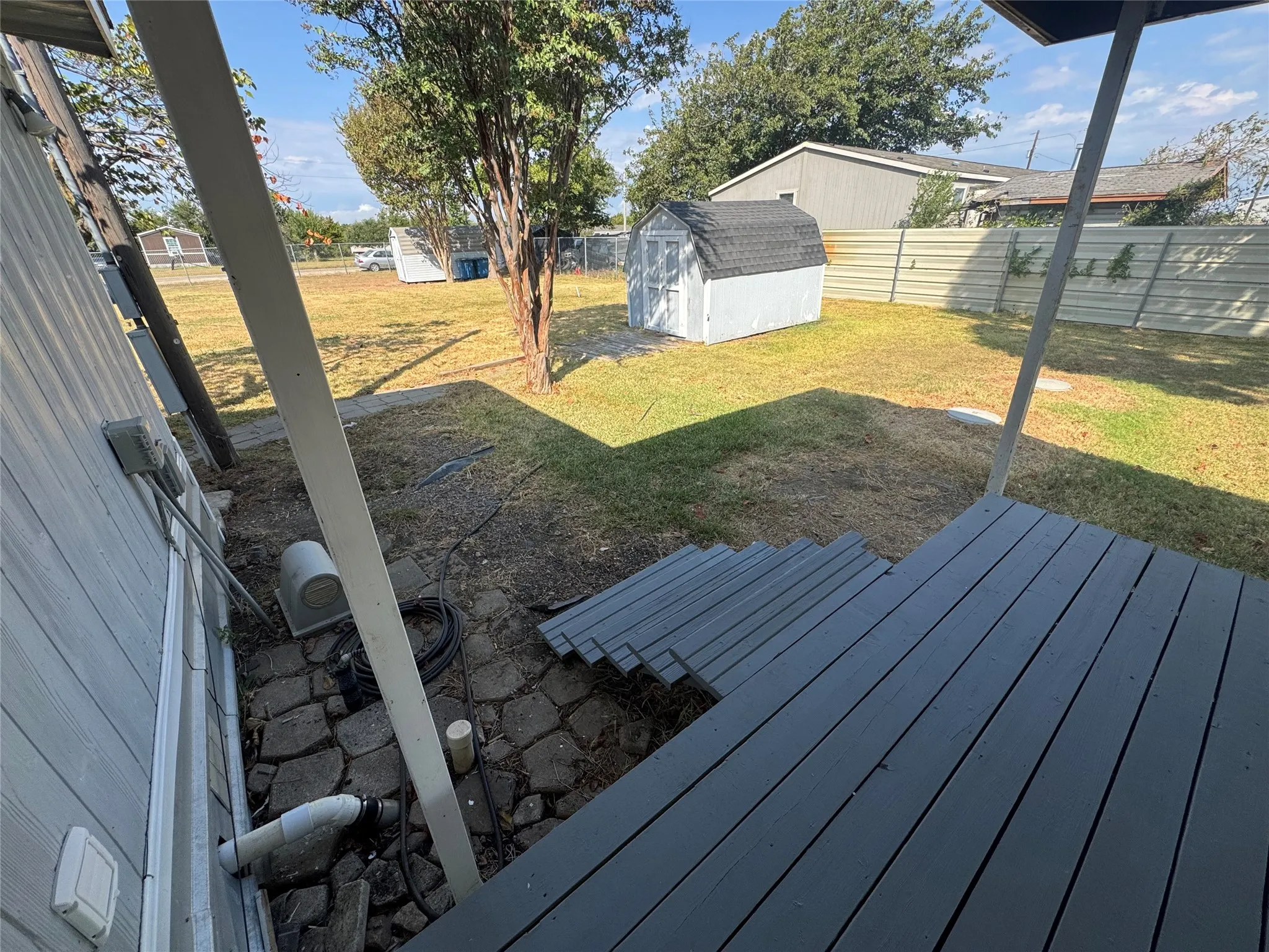 Mobile Home For Sale in Johnson County , 7201 Pica Drive, Alvarado, Texas 76009, 3 Bedroom, 2 Bathroom, Garage spaces, 1,680 Sqft, built in 1982, mls#21379557, Real Estate Agent in Alvarado, Homes For Sale in Johnson county, Homes For Sale in Alvarado, Realtor in Alvarado Texas, Real Estate Brokerage Independent Realty Texas, Luminita Cordes Realtor