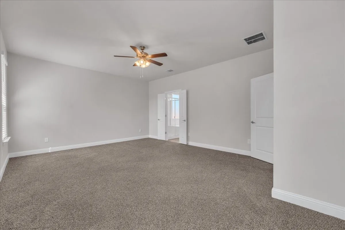 Single Family Residence For Rent in Ellis County , 1017 Fairhaven Drive, Midlothian, Texas 76065, 4 Bedroom, 3 Bathroom, 2 Garage spaces, 2,189 Sqft, built in 2023, mls#21376229, Real Estate Agent in Midlothian, Homes For Rent in Ellis county, Homes For Rent in Midlothian, Realtor in Midlothian Texas, Real Estate Brokerage Independent Realty Texas, Luminita Cordes Realtor