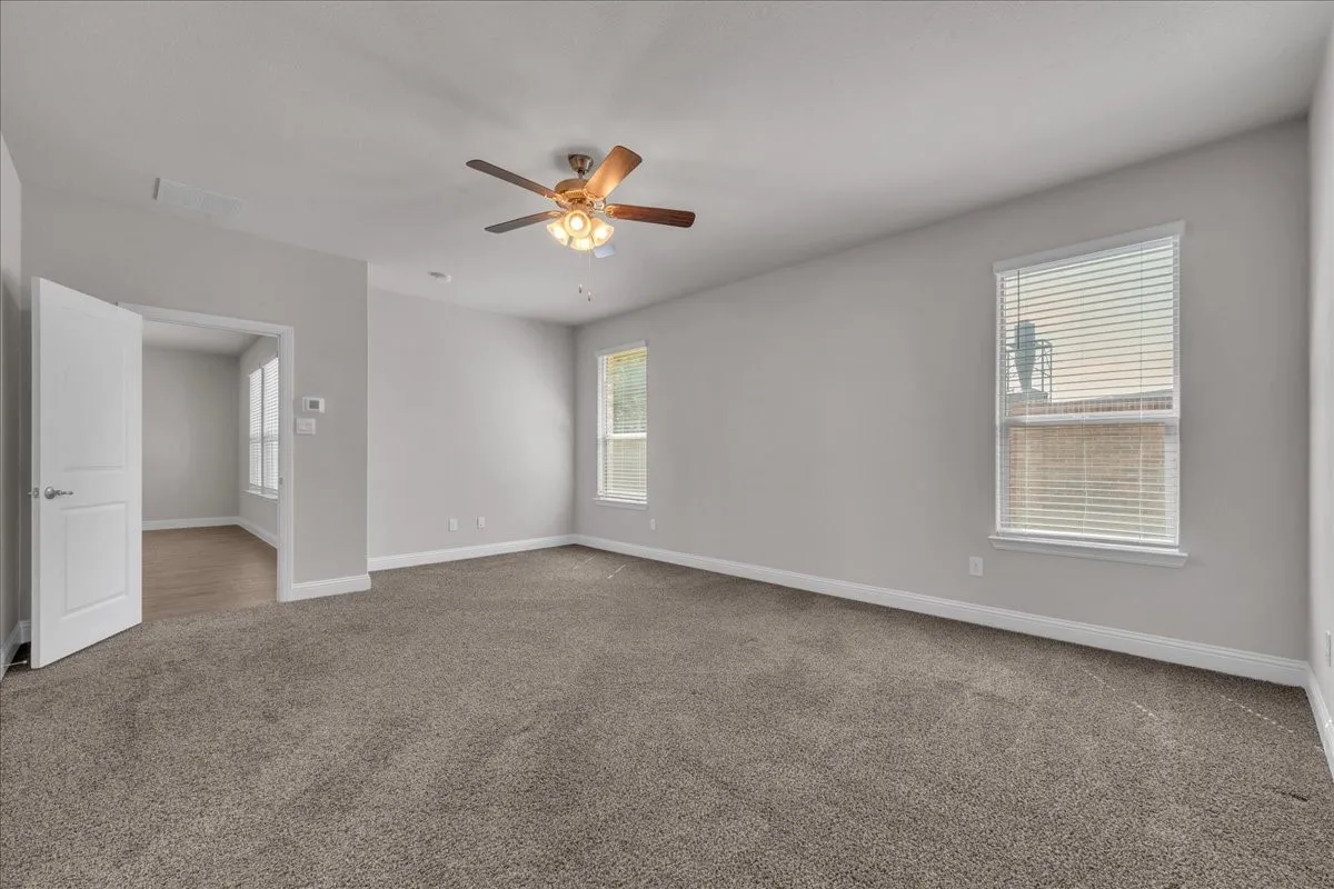 Single Family Residence For Rent in Ellis County , 1017 Fairhaven Drive, Midlothian, Texas 76065, 4 Bedroom, 3 Bathroom, 2 Garage spaces, 2,189 Sqft, built in 2023, mls#21376229, Real Estate Agent in Midlothian, Homes For Rent in Ellis county, Homes For Rent in Midlothian, Realtor in Midlothian Texas, Real Estate Brokerage Independent Realty Texas, Luminita Cordes Realtor