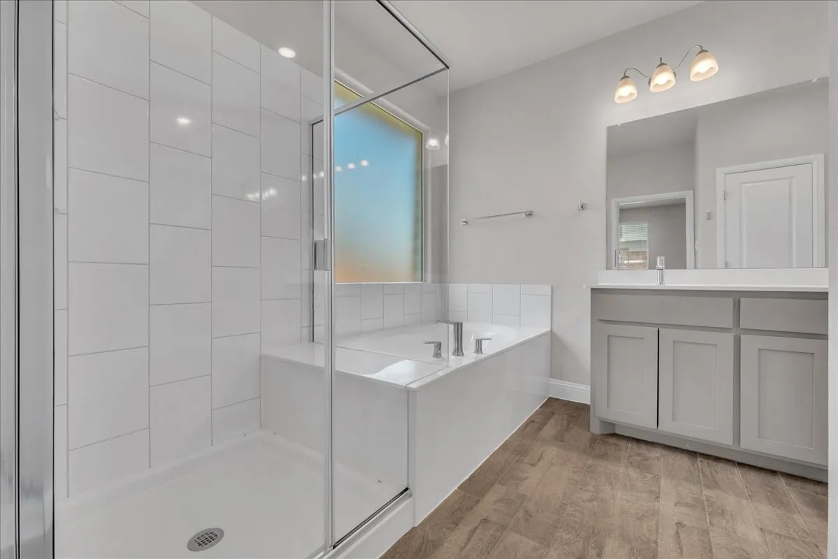 Single Family Residence For Rent in Ellis County , 1017 Fairhaven Drive, Midlothian, Texas 76065, 4 Bedroom, 3 Bathroom, 2 Garage spaces, 2,189 Sqft, built in 2023, mls#21376229, Real Estate Agent in Midlothian, Homes For Rent in Ellis county, Homes For Rent in Midlothian, Realtor in Midlothian Texas, Real Estate Brokerage Independent Realty Texas, Luminita Cordes Realtor
