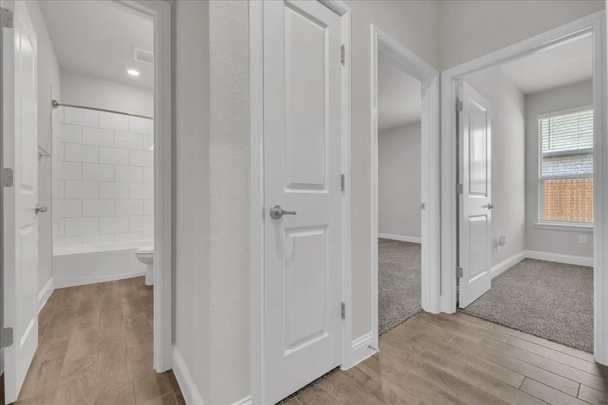 Single Family Residence For Rent in Ellis County , 1017 Fairhaven Drive, Midlothian, Texas 76065, 4 Bedroom, 3 Bathroom, 2 Garage spaces, 2,189 Sqft, built in 2023, mls#21376229, Real Estate Agent in Midlothian, Homes For Rent in Ellis county, Homes For Rent in Midlothian, Realtor in Midlothian Texas, Real Estate Brokerage Independent Realty Texas, Luminita Cordes Realtor