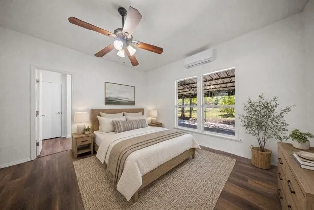 Single Family Residence For Rent in Ellis County , 132 Stacks Road, Ennis, Texas 75119, 2 Bedroom, 2 Bathroom, Garage spaces, 1,137 Sqft, built in 1940, mls#21379565, Real Estate Agent in Ennis, Homes For Rent in Ellis county, Homes For Rent in Ennis, Realtor in Ennis Texas, Real Estate Brokerage Independent Realty Texas, Luminita Cordes Realtor