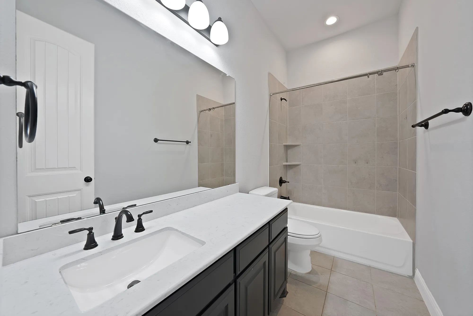 Single Family Residence For Sale in Johnson County , 2611 Ashmont Way, Mansfield, Texas 76084, 4 Bedroom, 3 Bathroom, 2 Garage spaces, 2,500 Sqft, built in 2020, mls#21370227, Real Estate Agent in Mansfield, Homes For Sale in Johnson county, Homes For Sale in Mansfield, Realtor in Mansfield Texas, Real Estate Brokerage Independent Realty Texas, Luminita Cordes Realtor