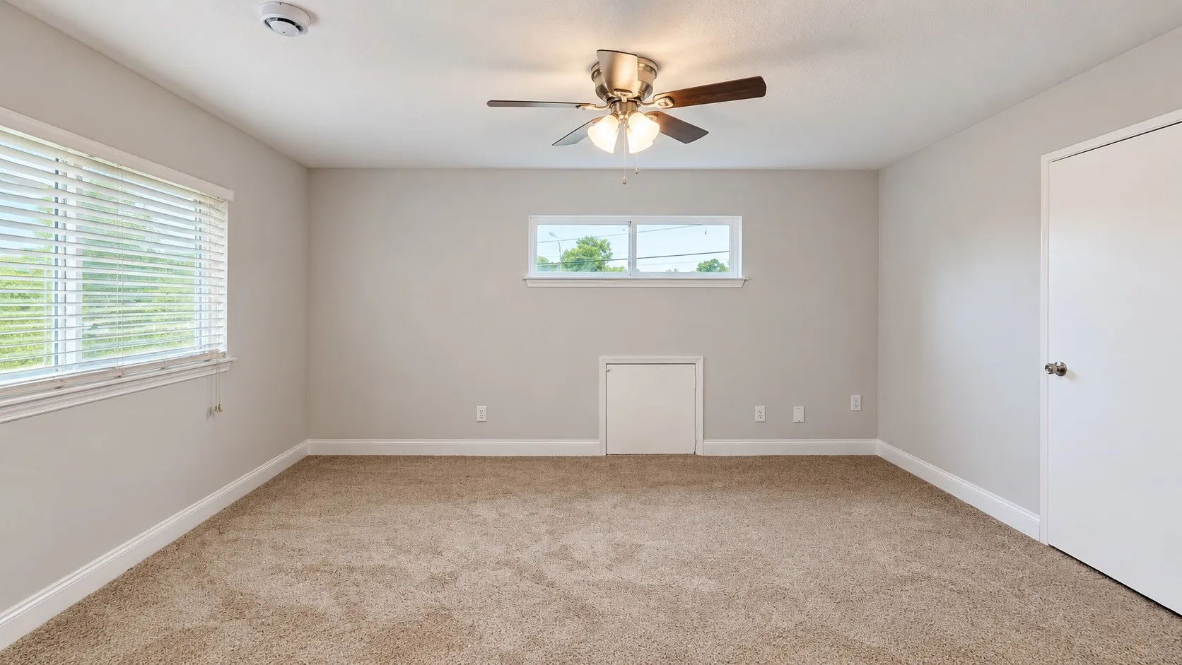 Single Family Residence For Sale in Dallas County , 3105 Brincrest Drive, Farmers Branch, Texas 75234, 3 Bedroom, 4 Bathroom, 2 Garage spaces, 2,074 Sqft, built in 1964, mls#21378210, Real Estate Agent in Farmers Branch, Homes For Sale in Dallas county, Homes For Sale in Farmers Branch, Realtor in Farmers Branch Texas, Real Estate Brokerage Independent Realty Texas, Luminita Cordes Realtor
