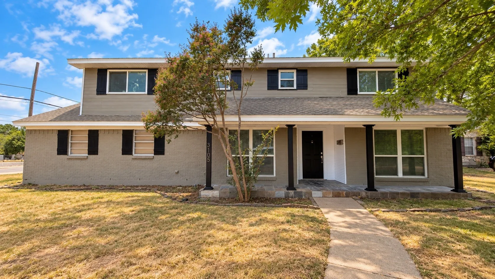 Single Family Residence For Sale in Dallas County , 3105 Brincrest Drive, Farmers Branch, Texas 75234, 3 Bedroom, 4 Bathroom, 2 Garage spaces, 2,074 Sqft, built in 1964, mls#21378210, Real Estate Agent in Farmers Branch, Homes For Sale in Dallas county, Homes For Sale in Farmers Branch, Realtor in Farmers Branch Texas, Real Estate Brokerage Independent Realty Texas, Luminita Cordes Realtor