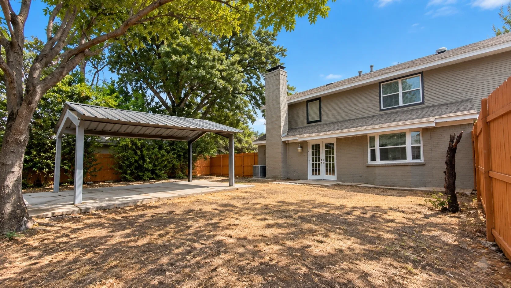 Single Family Residence For Sale in Dallas County , 3105 Brincrest Drive, Farmers Branch, Texas 75234, 3 Bedroom, 4 Bathroom, 2 Garage spaces, 2,074 Sqft, built in 1964, mls#21378210, Real Estate Agent in Farmers Branch, Homes For Sale in Dallas county, Homes For Sale in Farmers Branch, Realtor in Farmers Branch Texas, Real Estate Brokerage Independent Realty Texas, Luminita Cordes Realtor