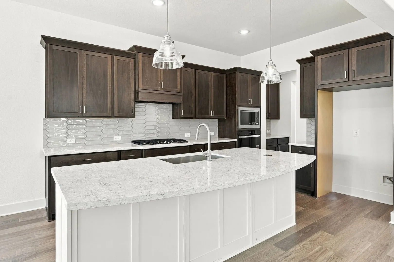 Single Family Residence For Sale in Johnson County , 2213 Angelina Street, Mansfield, Texas 76063, 5 Bedroom, 4 Bathroom, 4 Garage spaces, 4,070 Sqft, built in 2026, mls#21379568, Real Estate Agent in Mansfield, Homes For Sale in Johnson county, Homes For Sale in Mansfield, Realtor in Mansfield Texas, Real Estate Brokerage Independent Realty Texas, Luminita Cordes Realtor