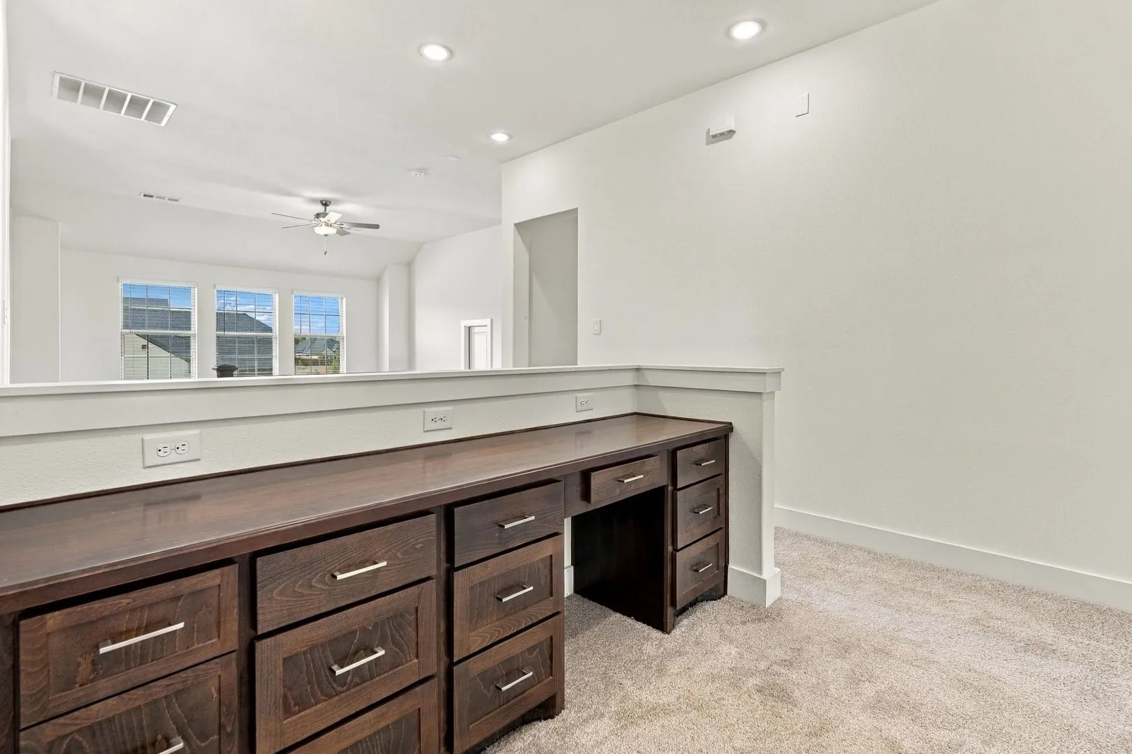 Single Family Residence For Sale in Johnson County , 2213 Angelina Street, Mansfield, Texas 76063, 5 Bedroom, 4 Bathroom, 4 Garage spaces, 4,070 Sqft, built in 2026, mls#21379568, Real Estate Agent in Mansfield, Homes For Sale in Johnson county, Homes For Sale in Mansfield, Realtor in Mansfield Texas, Real Estate Brokerage Independent Realty Texas, Luminita Cordes Realtor