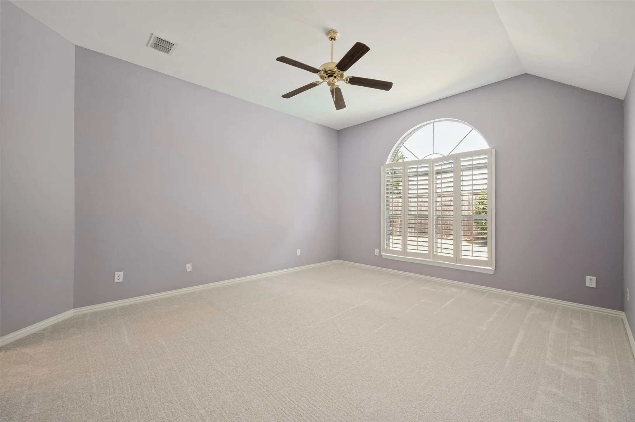 Single Family Residence For Sale in Collin County , 850 KINGS VIEW Drive, Prosper, Texas 75078, 3 Bedroom, 3 Bathroom, 3 Garage spaces, 2,483 Sqft, built in 2007, mls#21360836, Real Estate Agent in Prosper, Homes For Sale in Collin county, Homes For Sale in Prosper, Realtor in Prosper Texas, Real Estate Brokerage Independent Realty Texas, Luminita Cordes Realtor