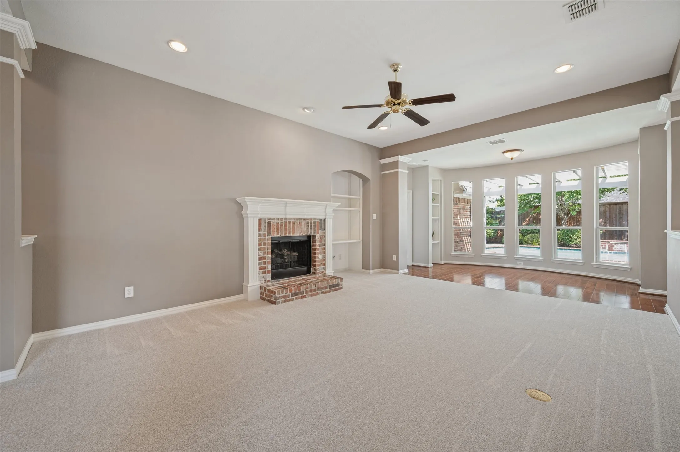Single Family Residence For Sale in Collin County , 850 KINGS VIEW Drive, Prosper, Texas 75078, 3 Bedroom, 3 Bathroom, 3 Garage spaces, 2,483 Sqft, built in 2007, mls#21360836, Real Estate Agent in Prosper, Homes For Sale in Collin county, Homes For Sale in Prosper, Realtor in Prosper Texas, Real Estate Brokerage Independent Realty Texas, Luminita Cordes Realtor