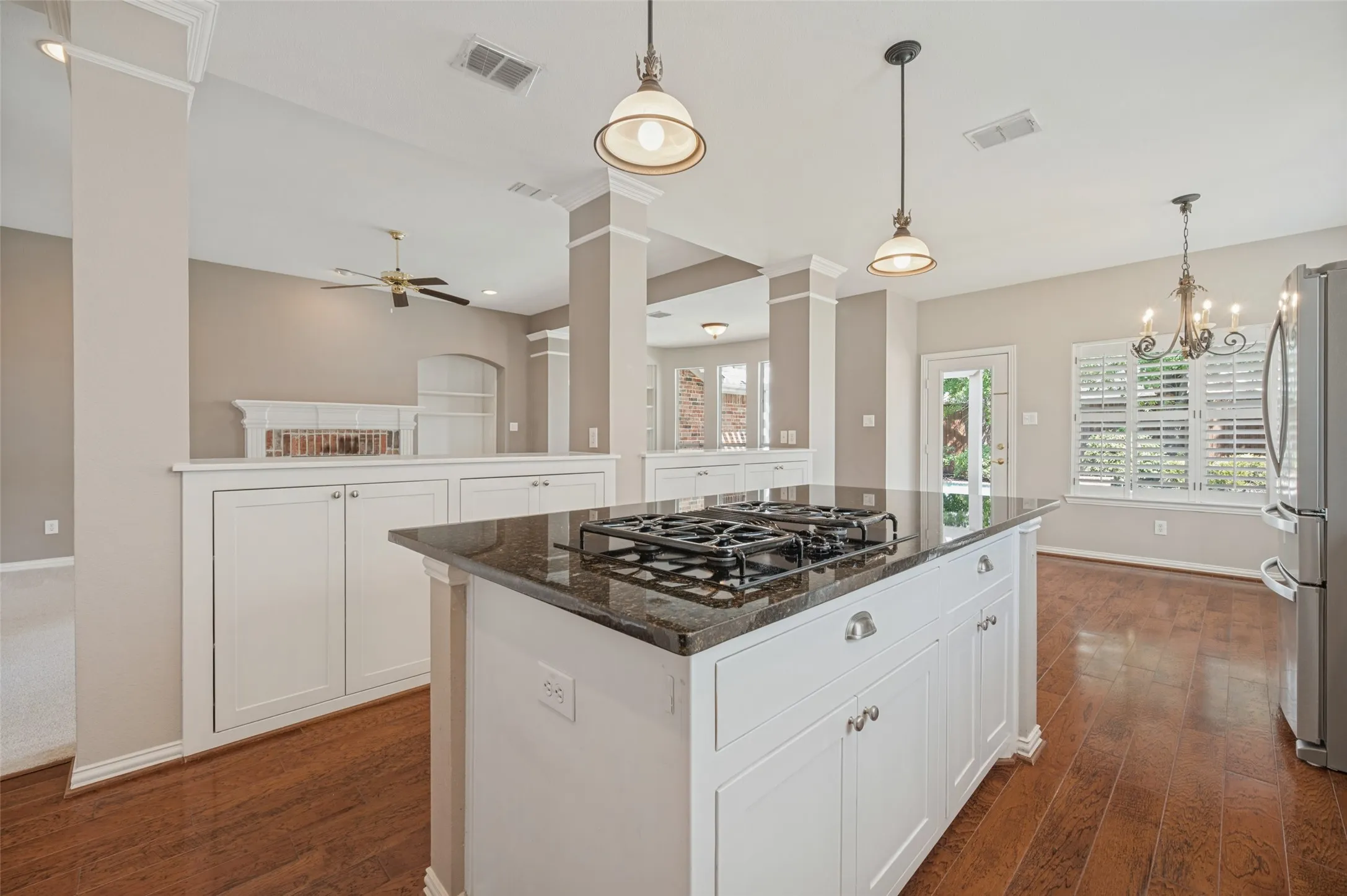 Single Family Residence For Sale in Collin County , 850 KINGS VIEW Drive, Prosper, Texas 75078, 3 Bedroom, 3 Bathroom, 3 Garage spaces, 2,483 Sqft, built in 2007, mls#21360836, Real Estate Agent in Prosper, Homes For Sale in Collin county, Homes For Sale in Prosper, Realtor in Prosper Texas, Real Estate Brokerage Independent Realty Texas, Luminita Cordes Realtor