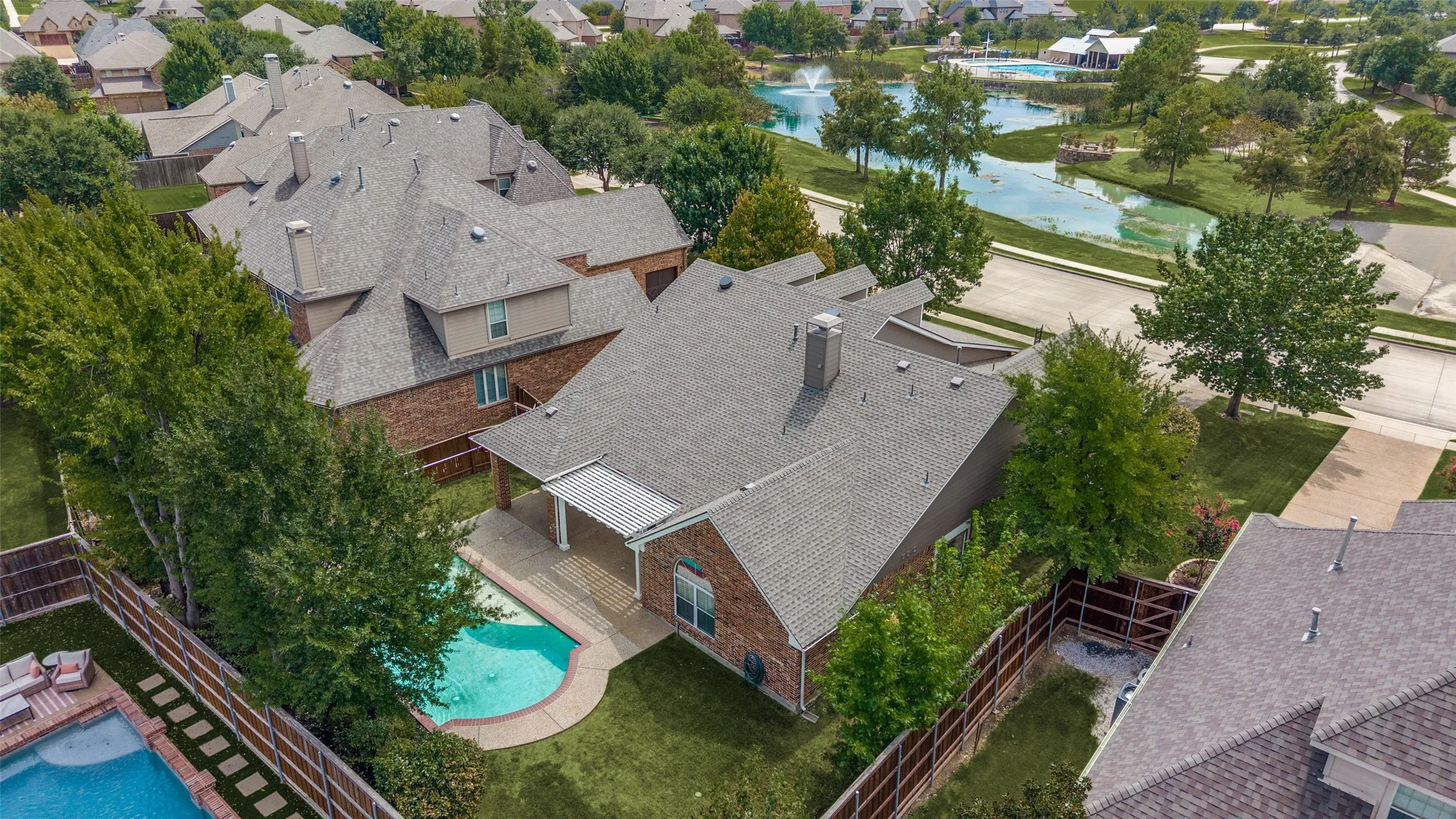 Single Family Residence For Sale in Collin County , 850 KINGS VIEW Drive, Prosper, Texas 75078, 3 Bedroom, 3 Bathroom, 3 Garage spaces, 2,483 Sqft, built in 2007, mls#21360836, Real Estate Agent in Prosper, Homes For Sale in Collin county, Homes For Sale in Prosper, Realtor in Prosper Texas, Real Estate Brokerage Independent Realty Texas, Luminita Cordes Realtor
