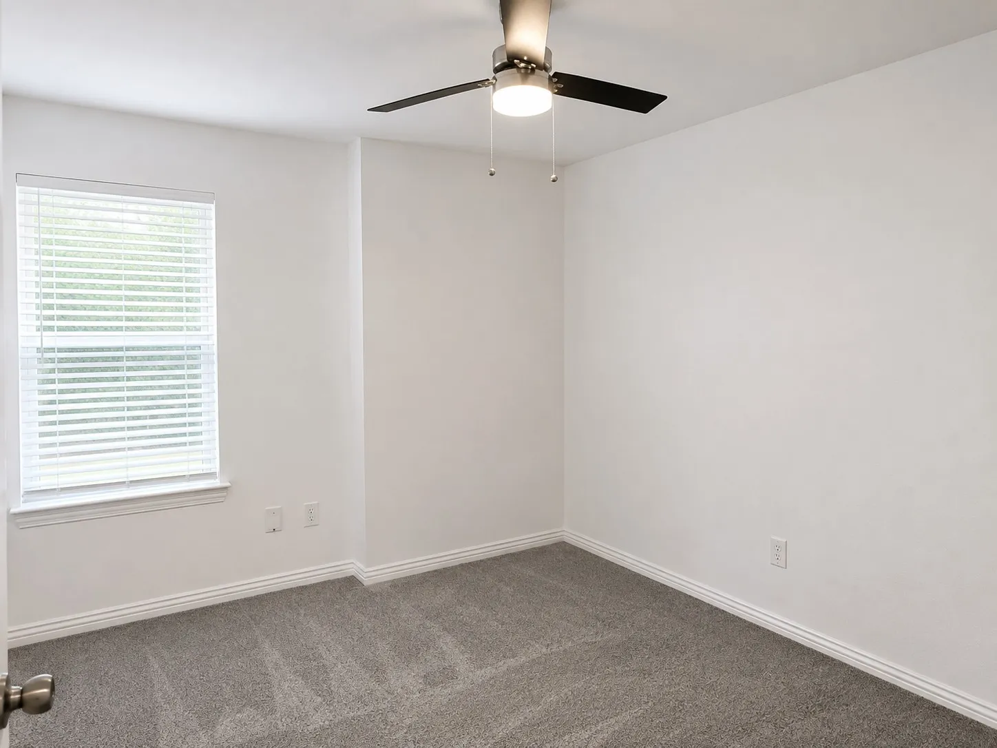 Single Family Residence For Rent in Dallas County , 5549 Bluffman Drive, Dallas, Texas 75241, 4 Bedroom, 2 Bathroom, 2 Garage spaces, 1,512 Sqft, built in 2020, mls#21376331, Real Estate Agent in Dallas, Homes For Rent in Dallas county, Homes For Rent in Dallas, Realtor in Dallas Texas, Real Estate Brokerage Independent Realty Texas, Luminita Cordes Realtor