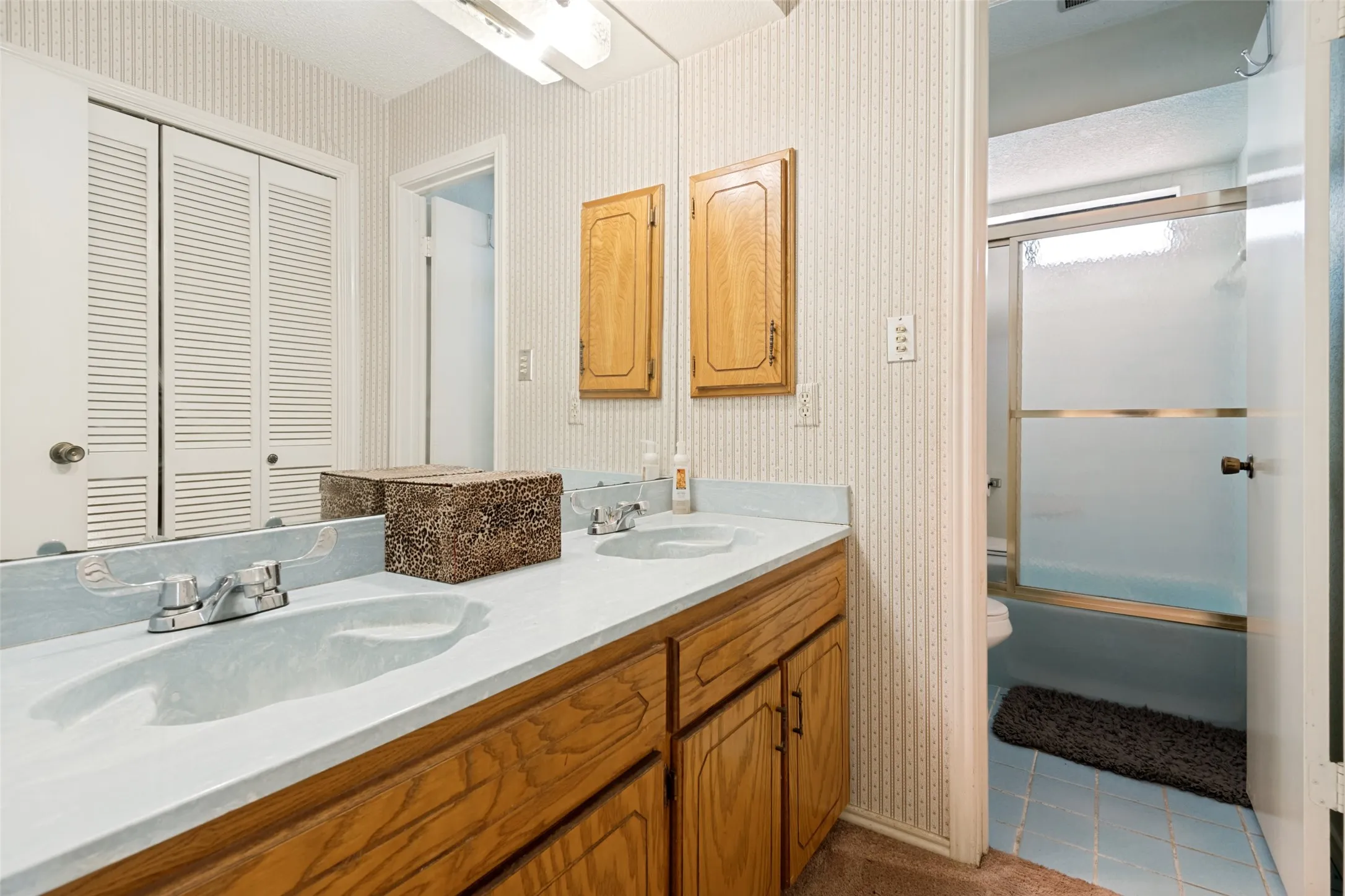Single Family Residence For Sale in Kaufman County , 508 Estate Lane, Terrell, Texas 75161, 4 Bedroom, 3 Bathroom, 2 Garage spaces, 2,635 Sqft, built in 1983, mls#21379561, Real Estate Agent in Terrell, Homes For Sale in Kaufman county, Homes For Sale in Terrell, Realtor in Terrell Texas, Real Estate Brokerage Independent Realty Texas, Luminita Cordes Realtor