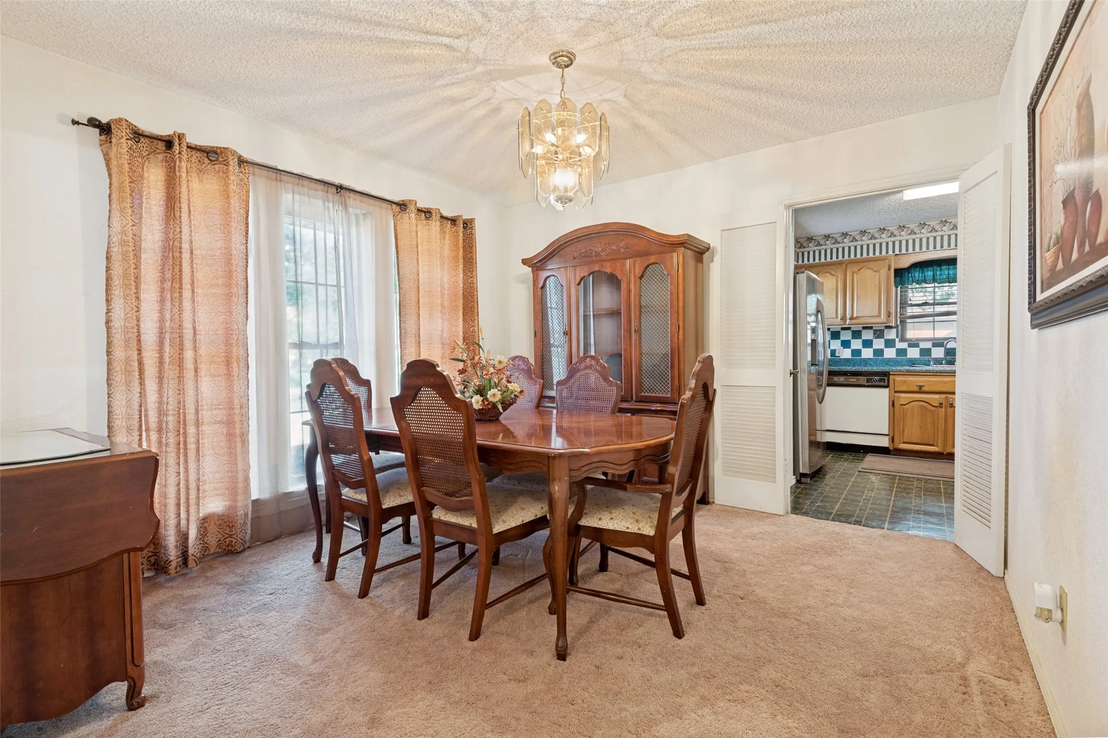 Single Family Residence For Sale in Kaufman County , 508 Estate Lane, Terrell, Texas 75161, 4 Bedroom, 3 Bathroom, 2 Garage spaces, 2,635 Sqft, built in 1983, mls#21379561, Real Estate Agent in Terrell, Homes For Sale in Kaufman county, Homes For Sale in Terrell, Realtor in Terrell Texas, Real Estate Brokerage Independent Realty Texas, Luminita Cordes Realtor