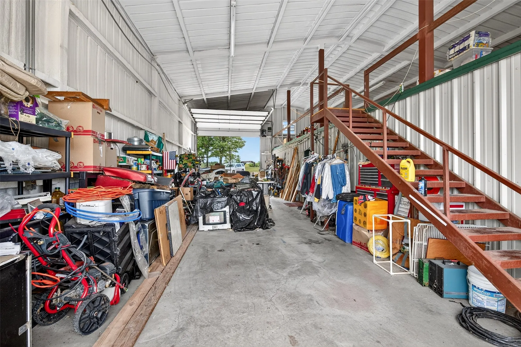 Single Family Residence For Sale in Fannin County , 1200 County Road 1215, Savoy, Texas 75479, 1 Bedroom, 2 Bathroom, 2 Garage spaces, 1,536 Sqft, built in 2008, mls#21379574, Real Estate Agent in Savoy, Homes For Sale in Fannin county, Homes For Sale in Savoy, Realtor in Savoy Texas, Real Estate Brokerage Independent Realty Texas, Luminita Cordes Realtor