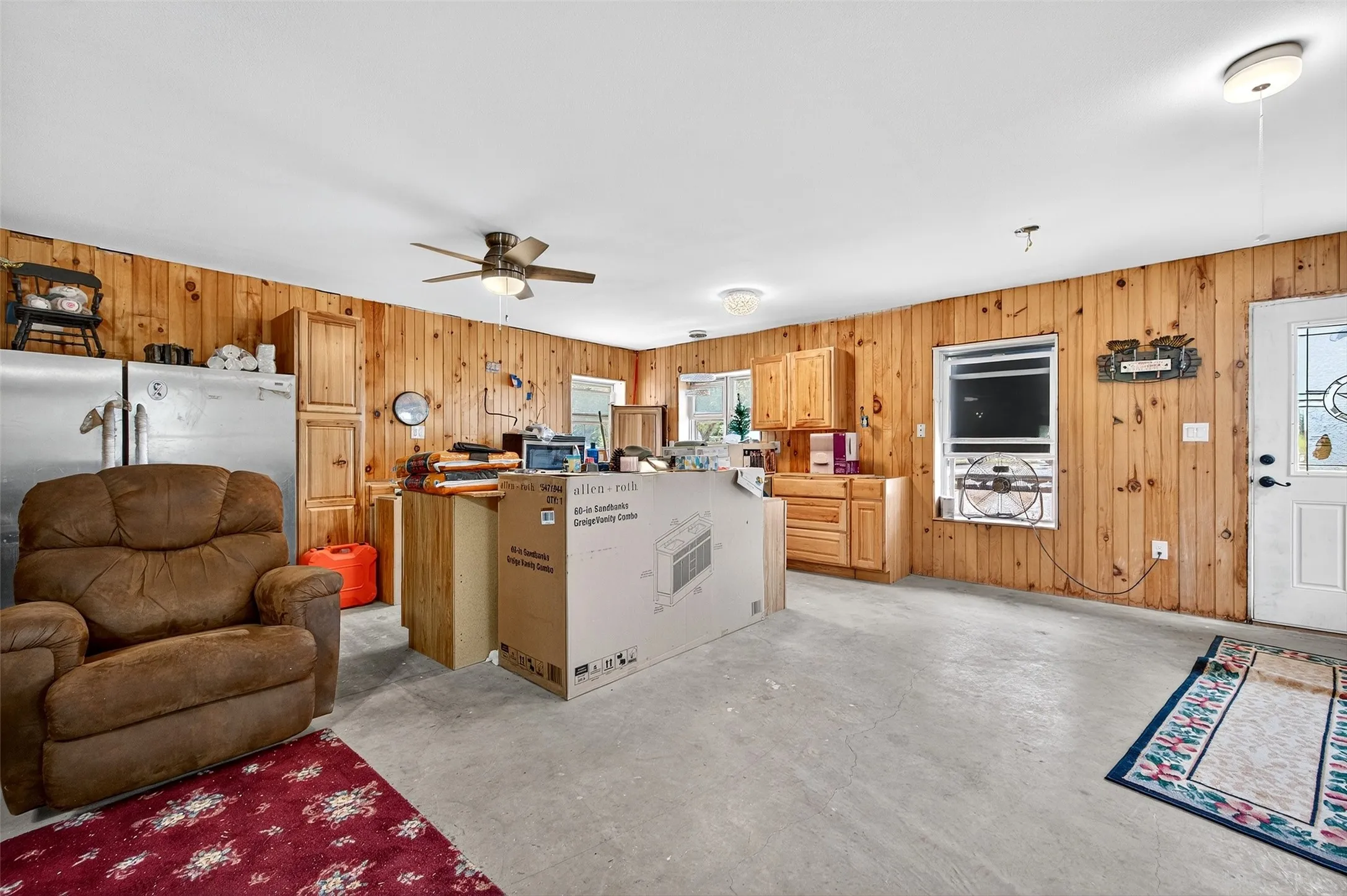 Single Family Residence For Sale in Fannin County , 1200 County Road 1215, Savoy, Texas 75479, 1 Bedroom, 2 Bathroom, 2 Garage spaces, 1,536 Sqft, built in 2008, mls#21379574, Real Estate Agent in Savoy, Homes For Sale in Fannin county, Homes For Sale in Savoy, Realtor in Savoy Texas, Real Estate Brokerage Independent Realty Texas, Luminita Cordes Realtor