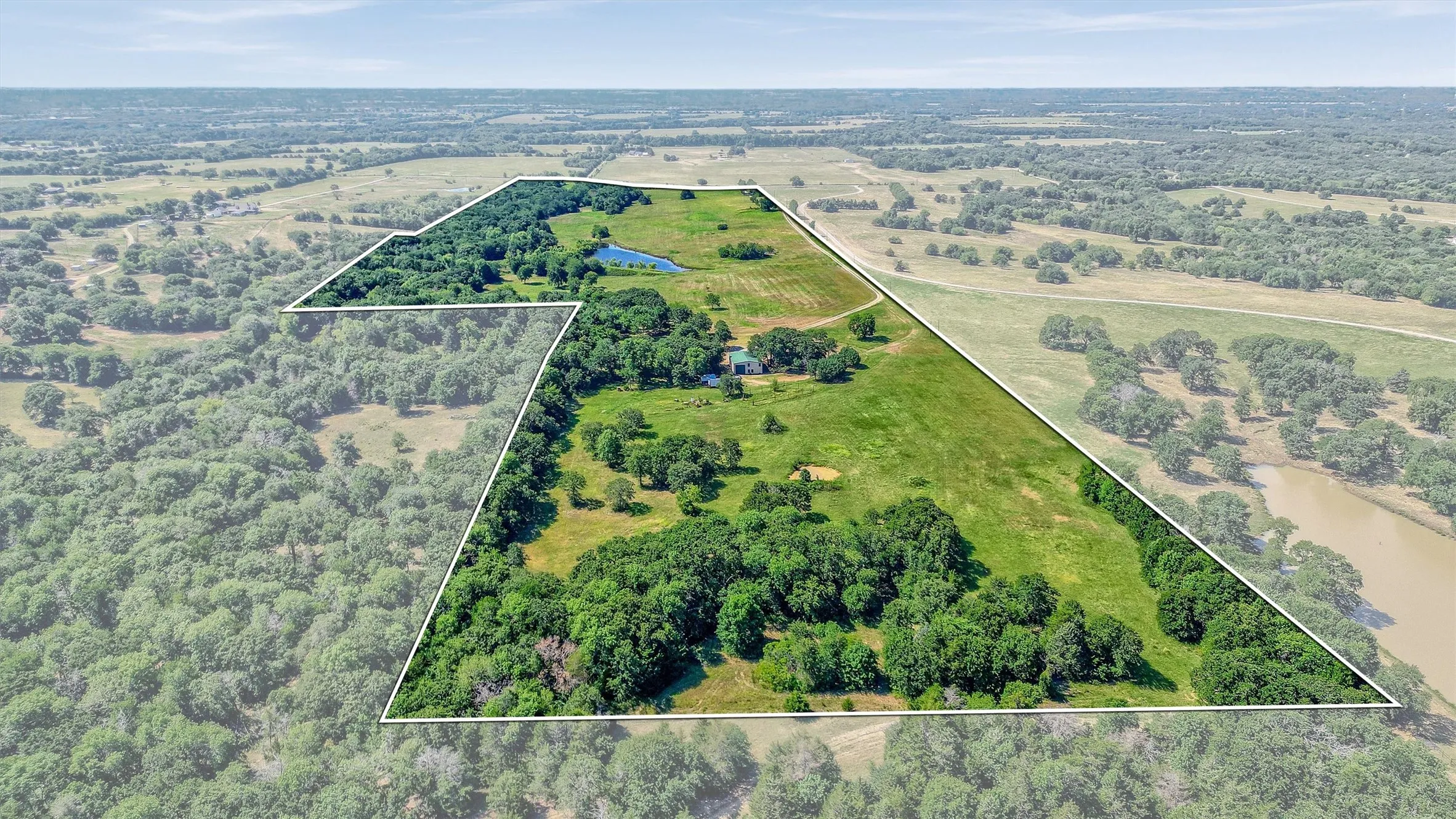 Improved Land For Sale in Fannin County , 1200 County Road 1215, Savoy, Texas 75479, 0, 0, Garage spaces, 0 Sqft, built in 2008, mls#21379583, Real Estate Agent in Savoy, Homes For Sale in Fannin county, Homes For Sale in Savoy, Realtor in Savoy Texas, Real Estate Brokerage Independent Realty Texas, Luminita Cordes Realtor