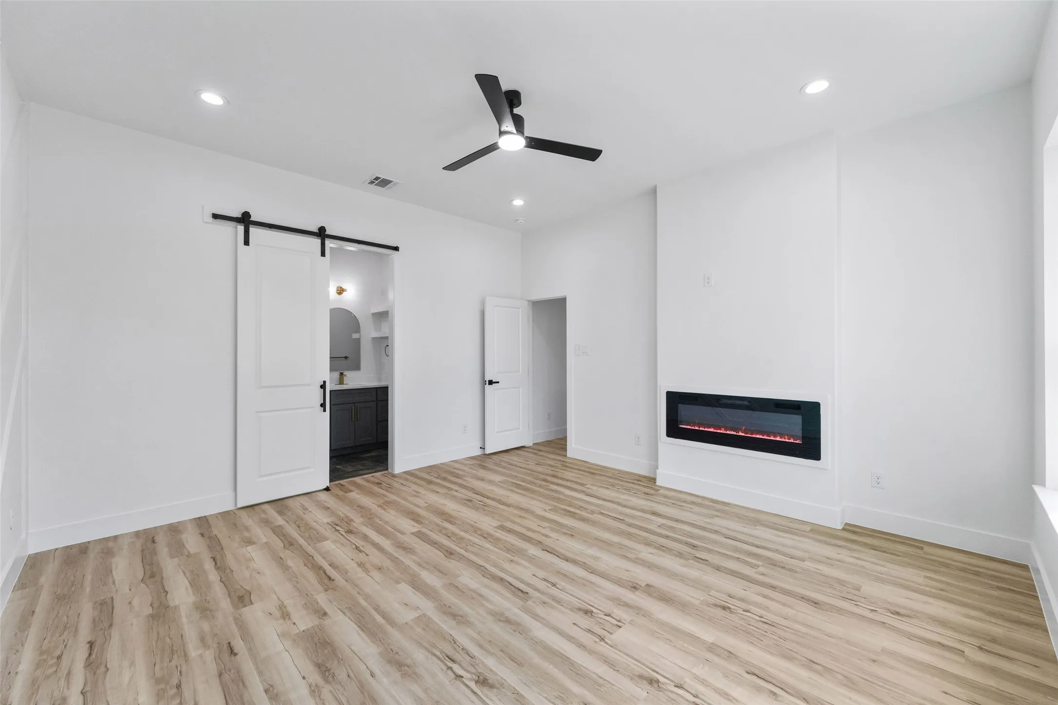 Single Family Residence For Sale in Tarrant County , 4918 Sunshine Drive, Fort Worth, Texas 76105, 4 Bedroom, 2 Bathroom, 2 Garage spaces, 1,871 Sqft, built in 2026, mls#21379514, Real Estate Agent in Fort Worth, Homes For Sale in Tarrant county, Homes For Sale in Fort Worth, Realtor in Fort Worth Texas, Real Estate Brokerage Independent Realty Texas, Luminita Cordes Realtor