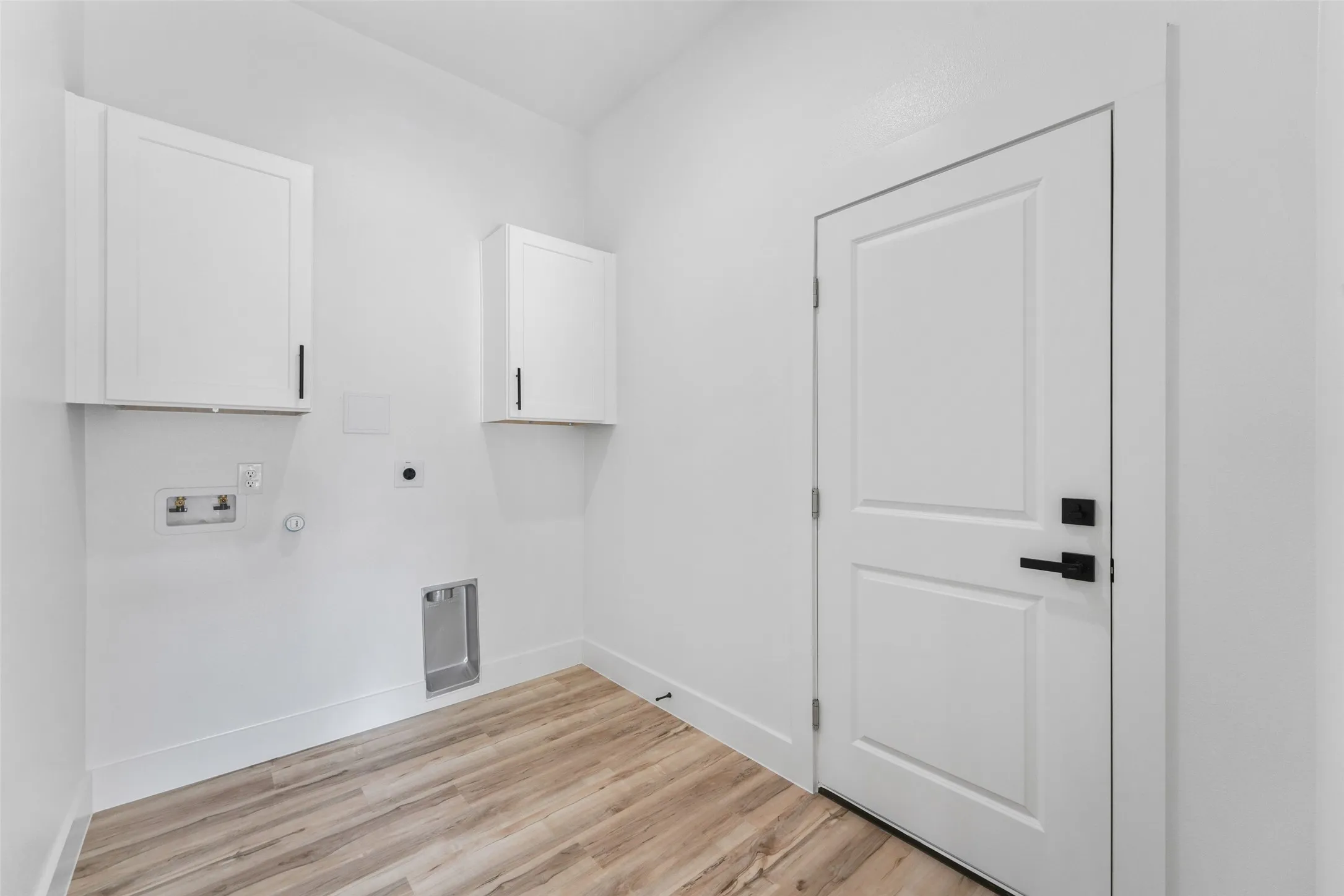 Single Family Residence For Sale in Tarrant County , 4918 Sunshine Drive, Fort Worth, Texas 76105, 4 Bedroom, 2 Bathroom, 2 Garage spaces, 1,871 Sqft, built in 2026, mls#21379514, Real Estate Agent in Fort Worth, Homes For Sale in Tarrant county, Homes For Sale in Fort Worth, Realtor in Fort Worth Texas, Real Estate Brokerage Independent Realty Texas, Luminita Cordes Realtor