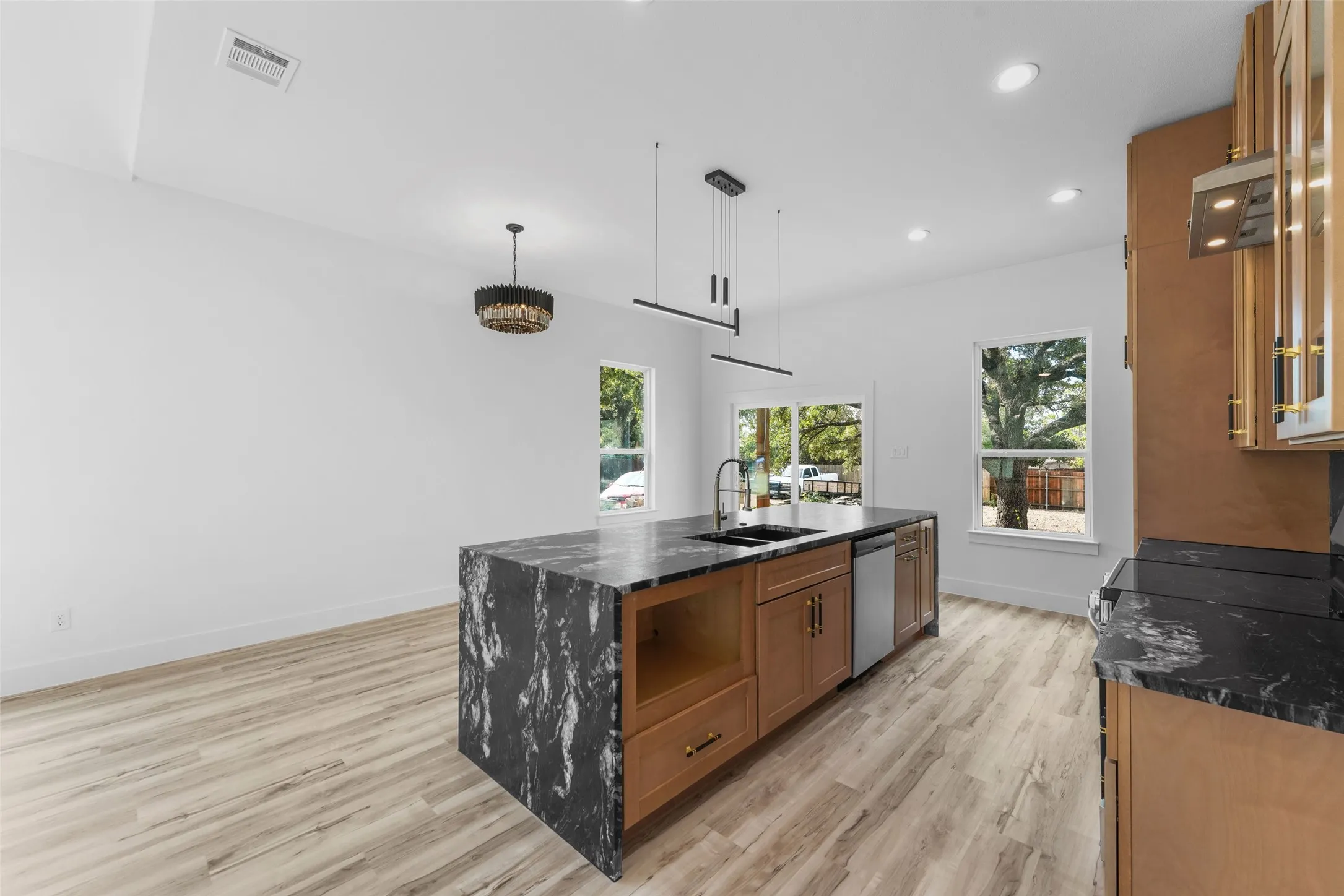 Single Family Residence For Sale in Tarrant County , 4918 Sunshine Drive, Fort Worth, Texas 76105, 4 Bedroom, 2 Bathroom, 2 Garage spaces, 1,871 Sqft, built in 2026, mls#21379514, Real Estate Agent in Fort Worth, Homes For Sale in Tarrant county, Homes For Sale in Fort Worth, Realtor in Fort Worth Texas, Real Estate Brokerage Independent Realty Texas, Luminita Cordes Realtor