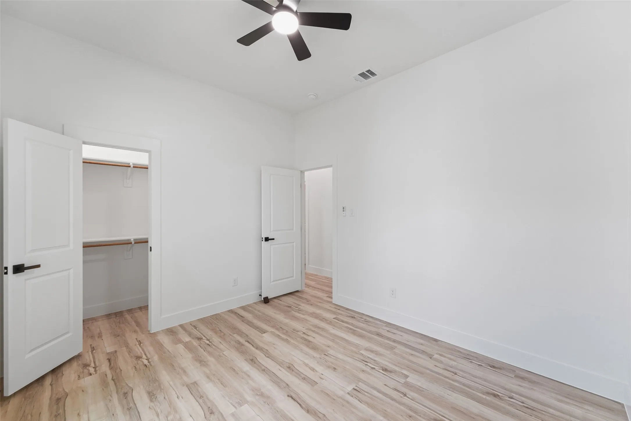 Single Family Residence For Sale in Tarrant County , 4918 Sunshine Drive, Fort Worth, Texas 76105, 4 Bedroom, 2 Bathroom, 2 Garage spaces, 1,871 Sqft, built in 2026, mls#21379514, Real Estate Agent in Fort Worth, Homes For Sale in Tarrant county, Homes For Sale in Fort Worth, Realtor in Fort Worth Texas, Real Estate Brokerage Independent Realty Texas, Luminita Cordes Realtor