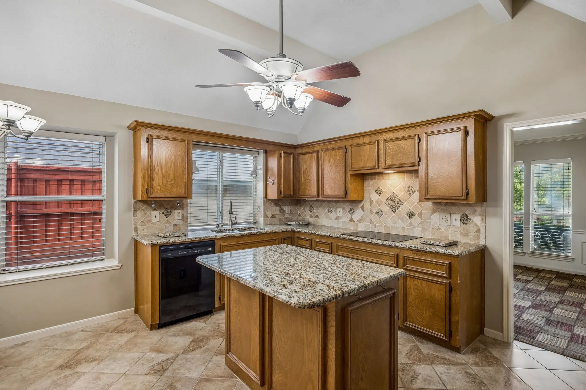 Single Family Residence For Sale in Denton County , 1324 Red Maple Drive, Carrollton, Texas 75007, 3 Bedroom, 2 Bathroom, 2 Garage spaces, 2,102 Sqft, built in 1985, mls#21379314, Real Estate Agent in Carrollton, Homes For Sale in Denton county, Homes For Sale in Carrollton, Realtor in Carrollton Texas, Real Estate Brokerage Independent Realty Texas, Luminita Cordes Realtor