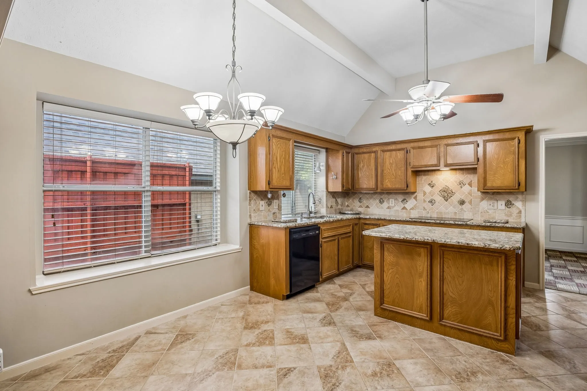 Single Family Residence For Sale in Denton County , 1324 Red Maple Drive, Carrollton, Texas 75007, 3 Bedroom, 2 Bathroom, 2 Garage spaces, 2,102 Sqft, built in 1985, mls#21379314, Real Estate Agent in Carrollton, Homes For Sale in Denton county, Homes For Sale in Carrollton, Realtor in Carrollton Texas, Real Estate Brokerage Independent Realty Texas, Luminita Cordes Realtor