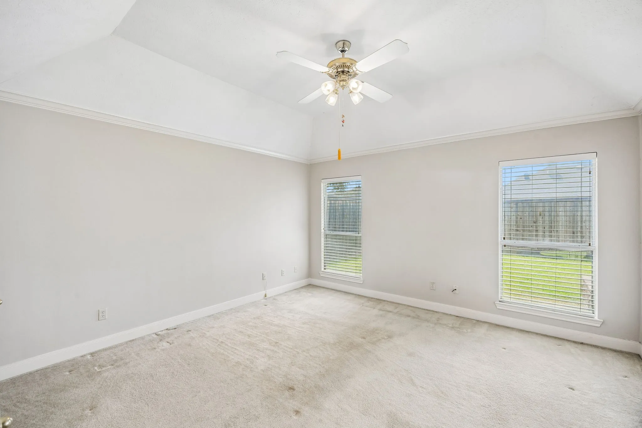 Single Family Residence For Sale in Denton County , 1324 Red Maple Drive, Carrollton, Texas 75007, 3 Bedroom, 2 Bathroom, 2 Garage spaces, 2,102 Sqft, built in 1985, mls#21379314, Real Estate Agent in Carrollton, Homes For Sale in Denton county, Homes For Sale in Carrollton, Realtor in Carrollton Texas, Real Estate Brokerage Independent Realty Texas, Luminita Cordes Realtor