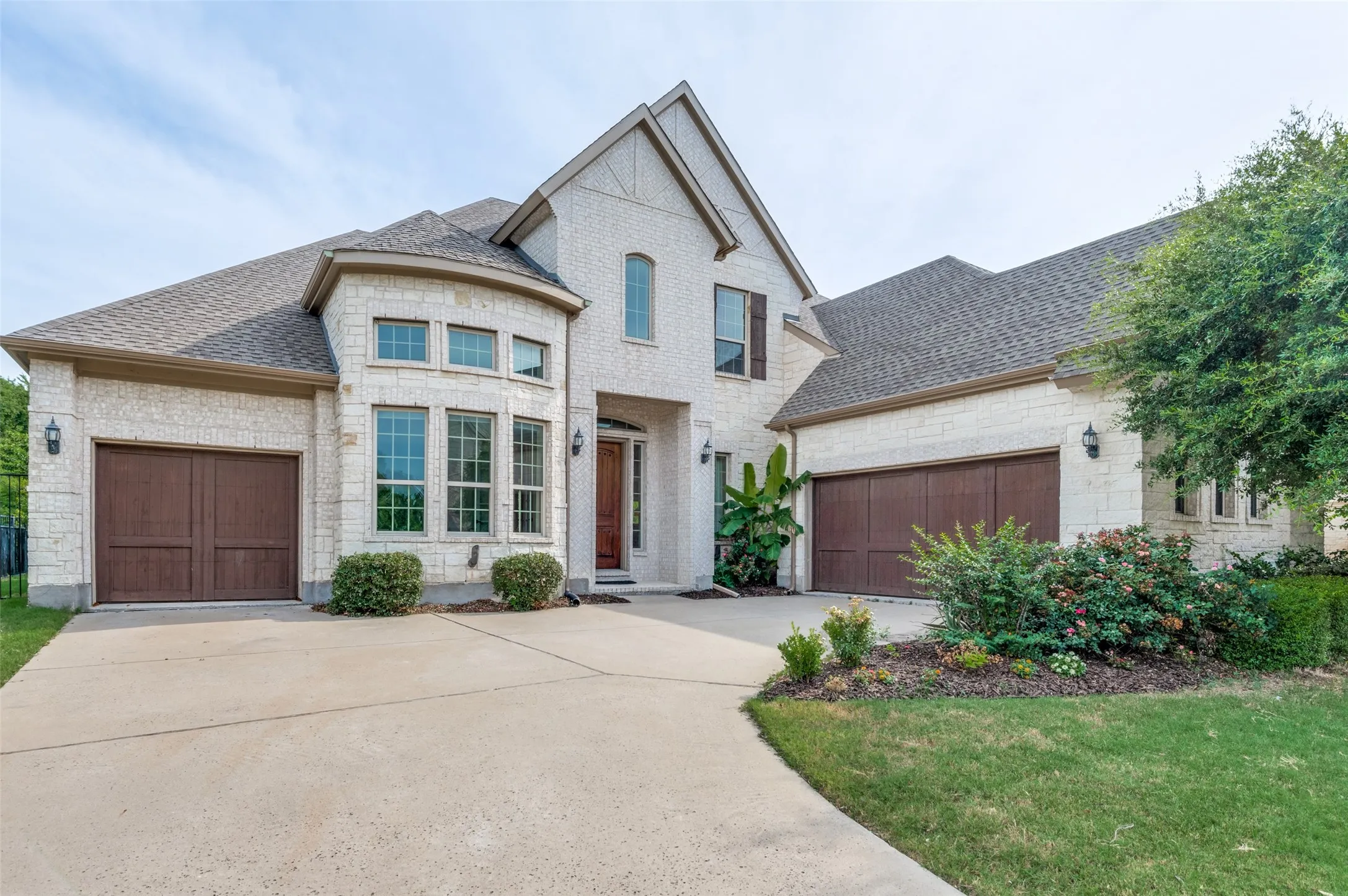 Single Family Residence For Rent in Collin County , 7408 Joshua Tree Trail, Mc Kinney, Texas 75070, 4 Bedroom, 4 Bathroom, 3 Garage spaces, 4,275 Sqft, built in 2016, mls#21376282, Real Estate Agent in Mc Kinney, Homes For Rent in Collin county, Homes For Rent in Mc Kinney, Realtor in Mc Kinney Texas, Real Estate Brokerage Independent Realty Texas, Luminita Cordes Realtor