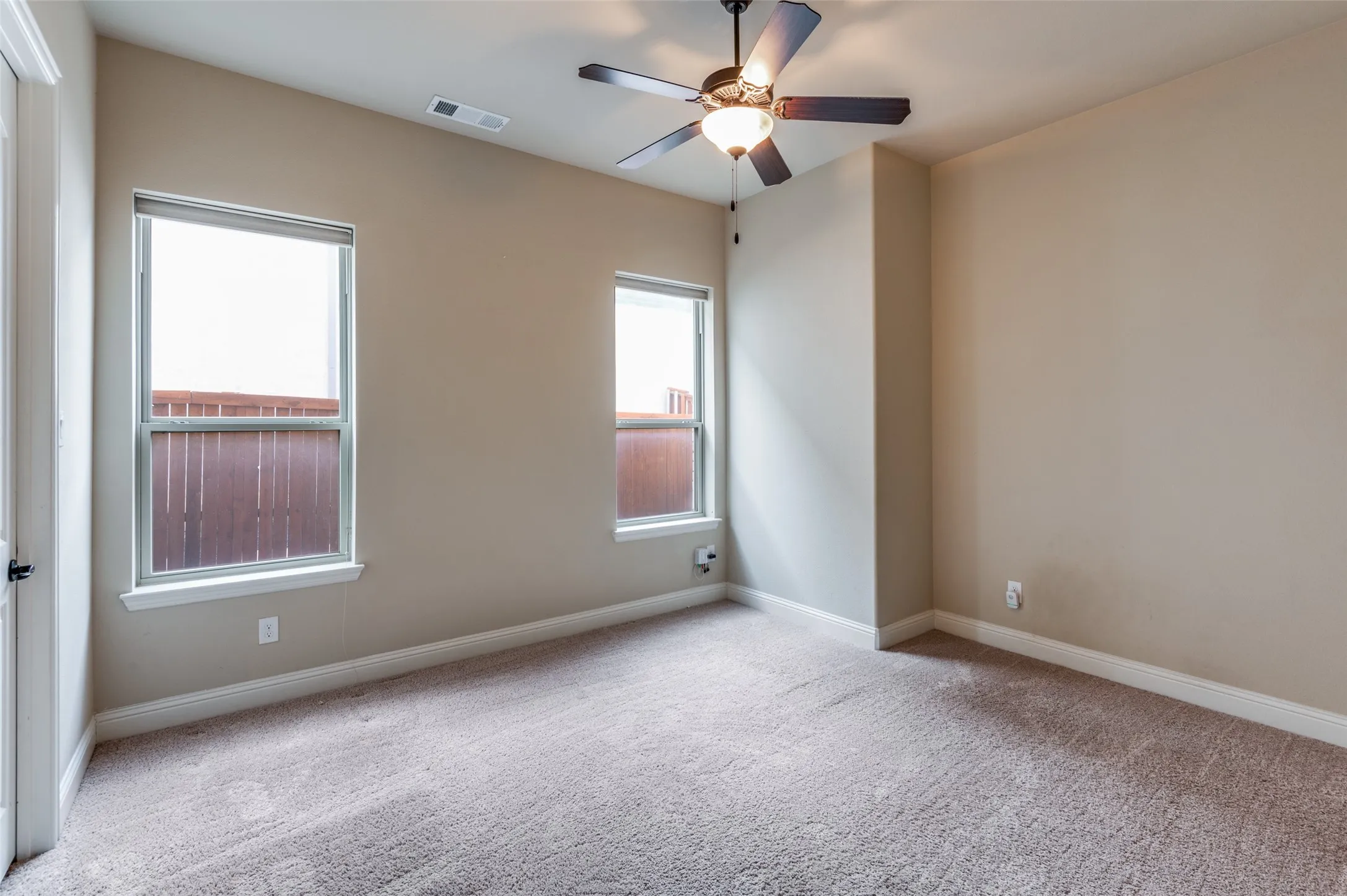 Single Family Residence For Rent in Collin County , 7408 Joshua Tree Trail, Mc Kinney, Texas 75070, 4 Bedroom, 4 Bathroom, 3 Garage spaces, 4,275 Sqft, built in 2016, mls#21376282, Real Estate Agent in Mc Kinney, Homes For Rent in Collin county, Homes For Rent in Mc Kinney, Realtor in Mc Kinney Texas, Real Estate Brokerage Independent Realty Texas, Luminita Cordes Realtor